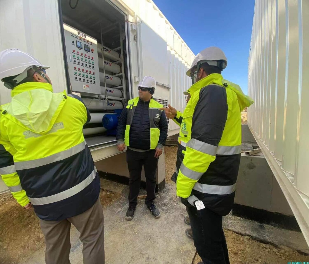 Compact modular containerized SWRO units