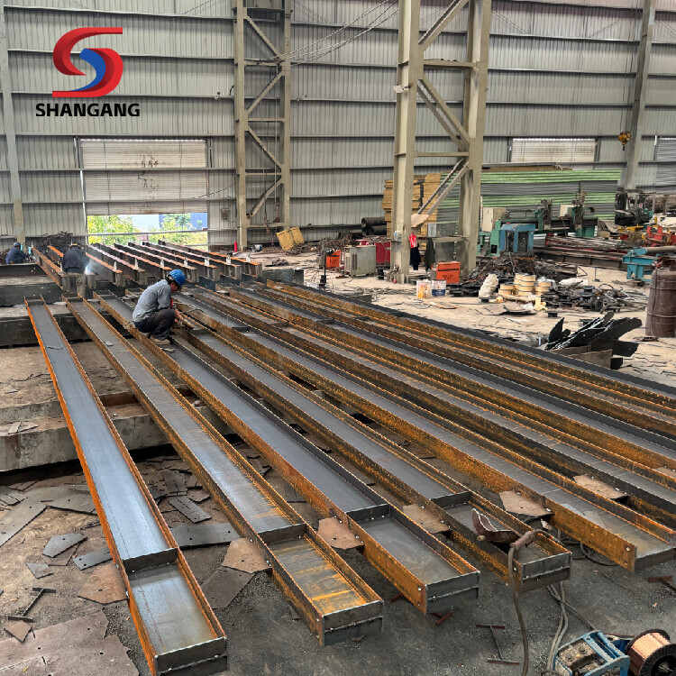 H-beam components / Custom steel structures