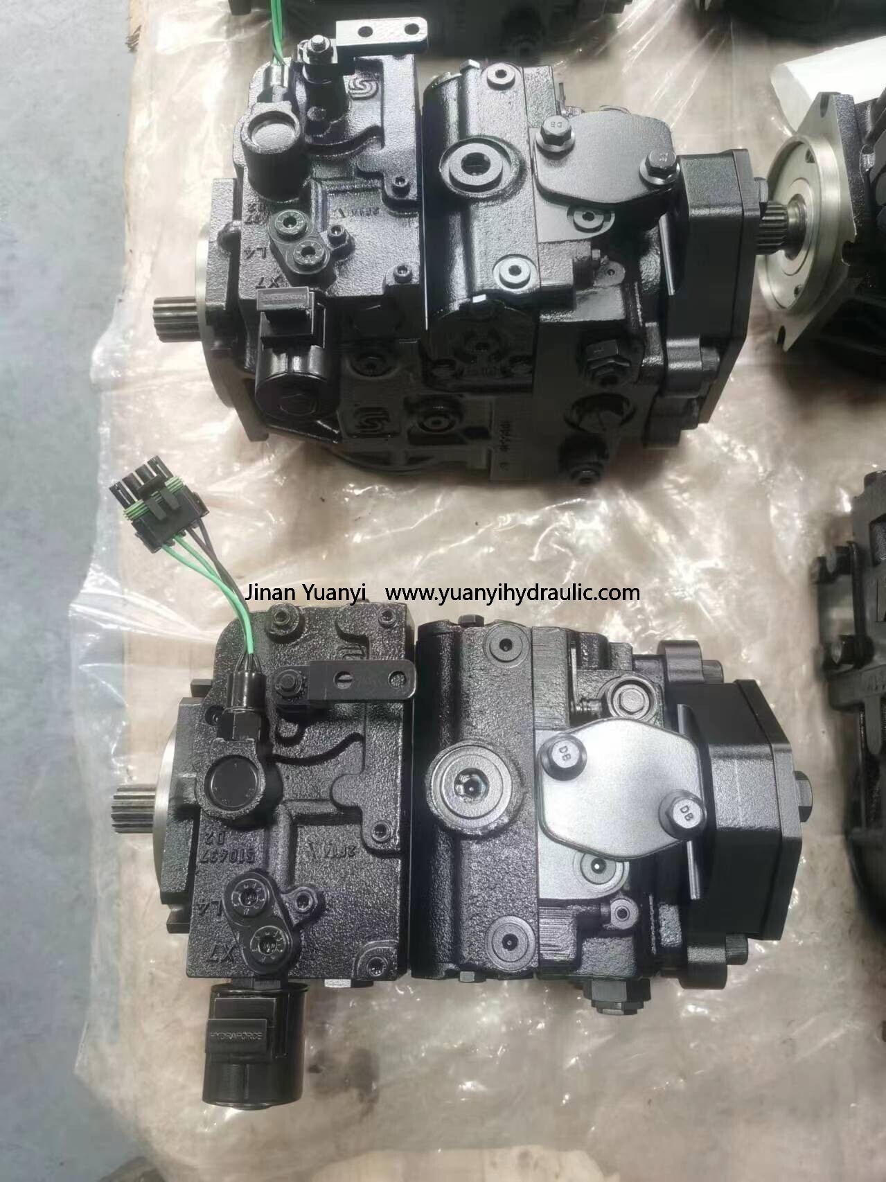 CA250 380830 Pump.jpg 380830 Hydraulic Pump for SINGLE DRUM VIBRATORY ROLLER DYNAPAC