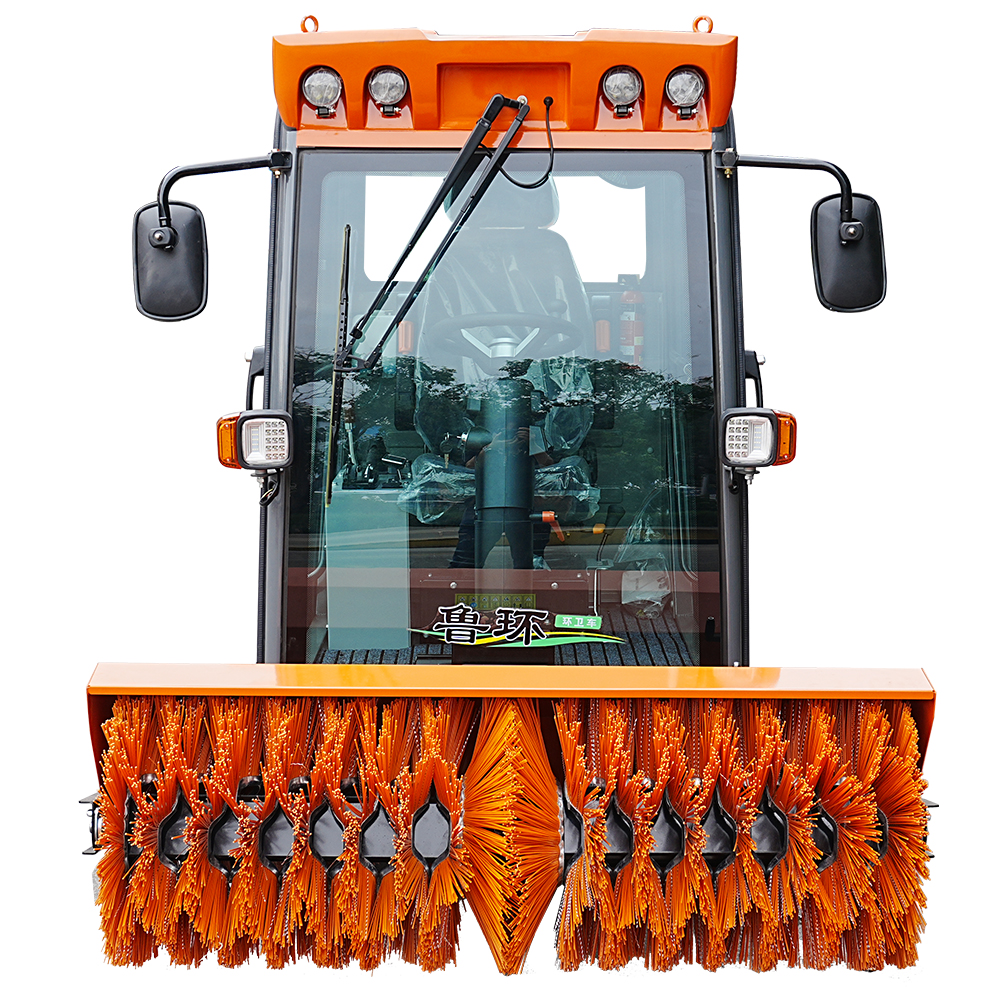 LHSX-928 Ride-on Snow Sweeper: Heavy-Duty 4WD Performance for Extreme Winters LHSX-928 Ride-on Snow Sweeper: Heavy-Duty 4WD Performance for Extreme Winters