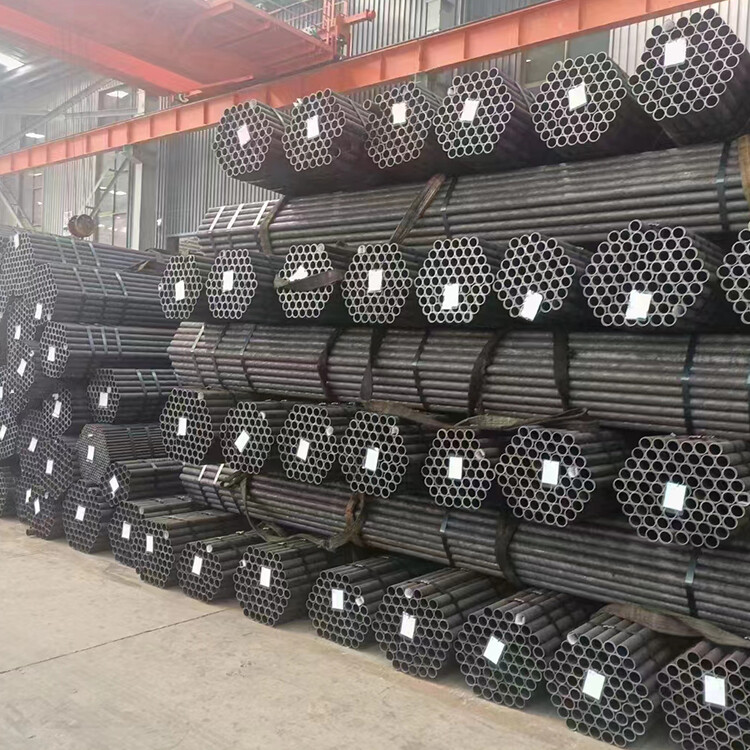 Low temperature steel pipe