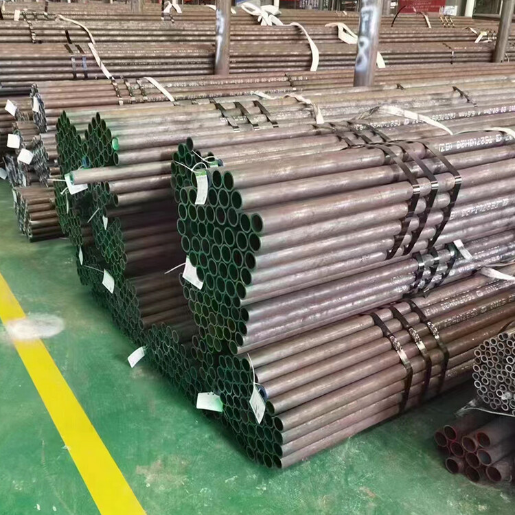 SS400 Carbon steel pipe/tube