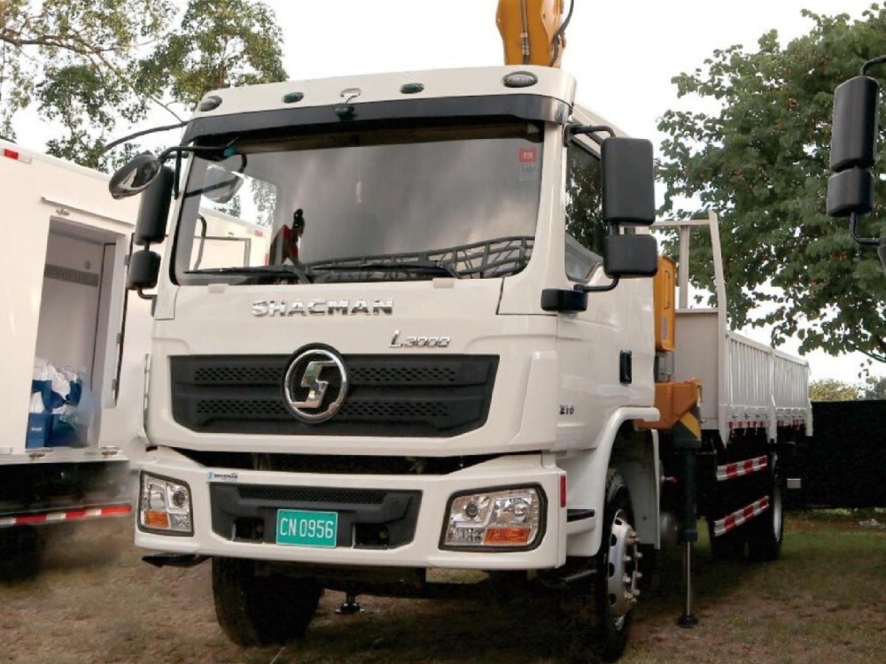L3000 Crane Truck: High-performance heavy-duty lifting solution
