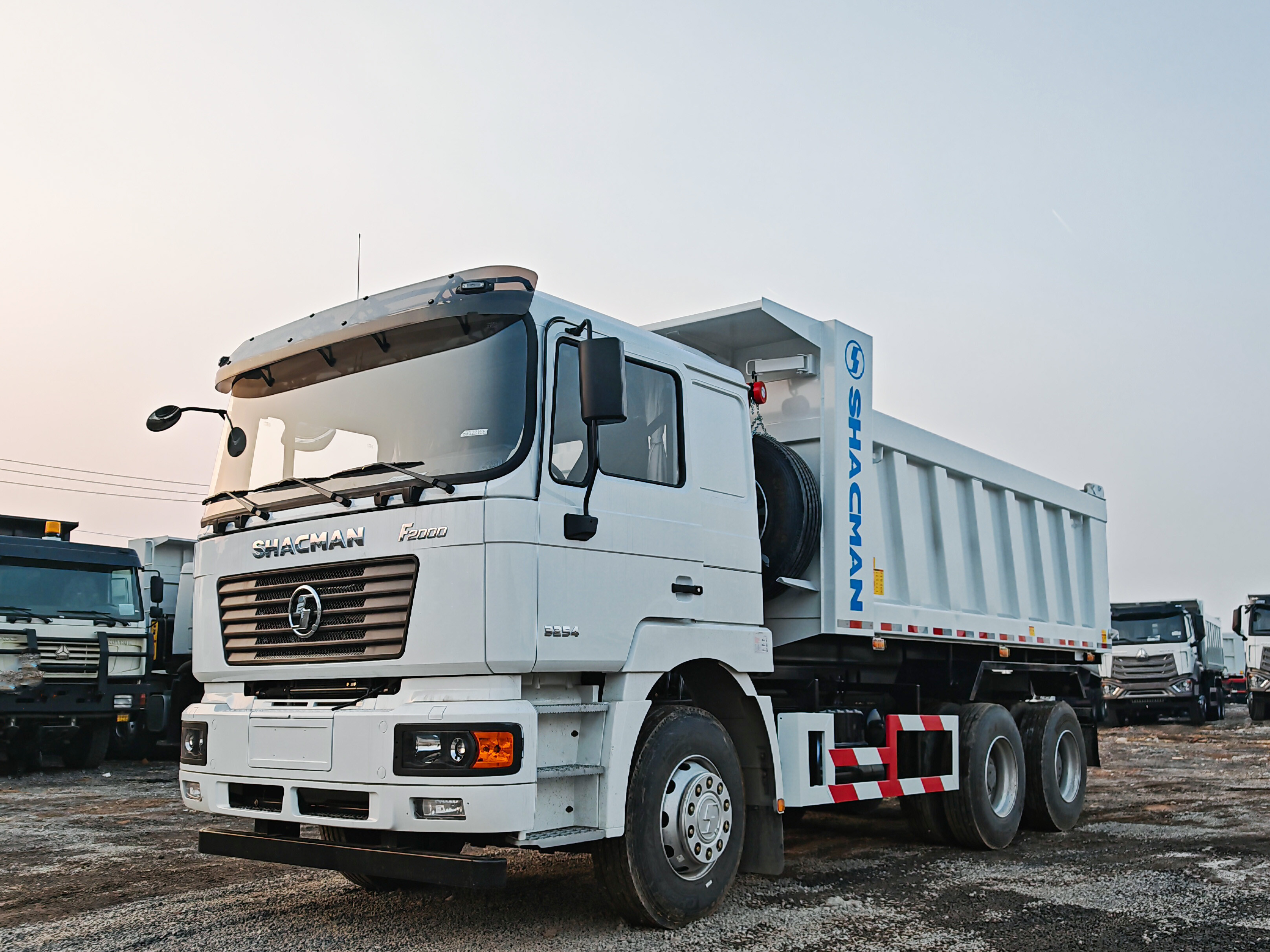 SHACMAN F2000 6×4 Dump Truck SHACMAN F2000 6×4 Dump Truck