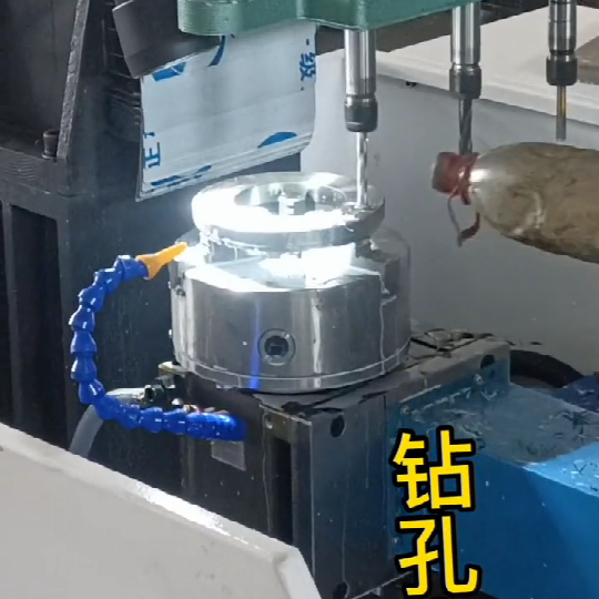 Application of 360-degree arbitrarily rotating cam divider in drilling, chamfering and tapping machine industry Application of 360-degree arbitrarily rotating cam divider in drilling, chamfering and tapping machine industry