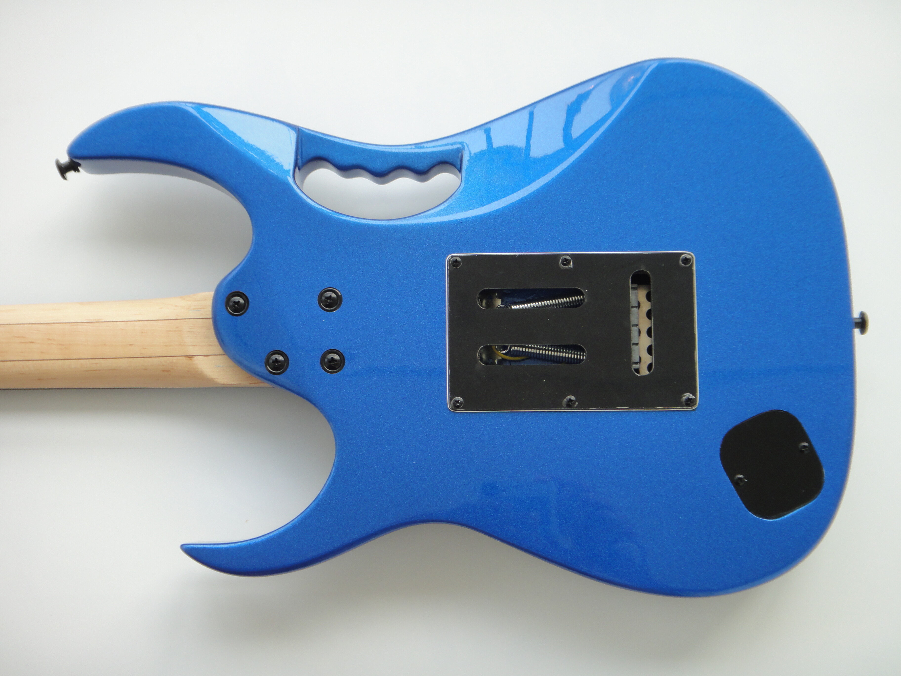 Afanti Basswood Body Guitar Customised Maple Neck Electric Guitar
