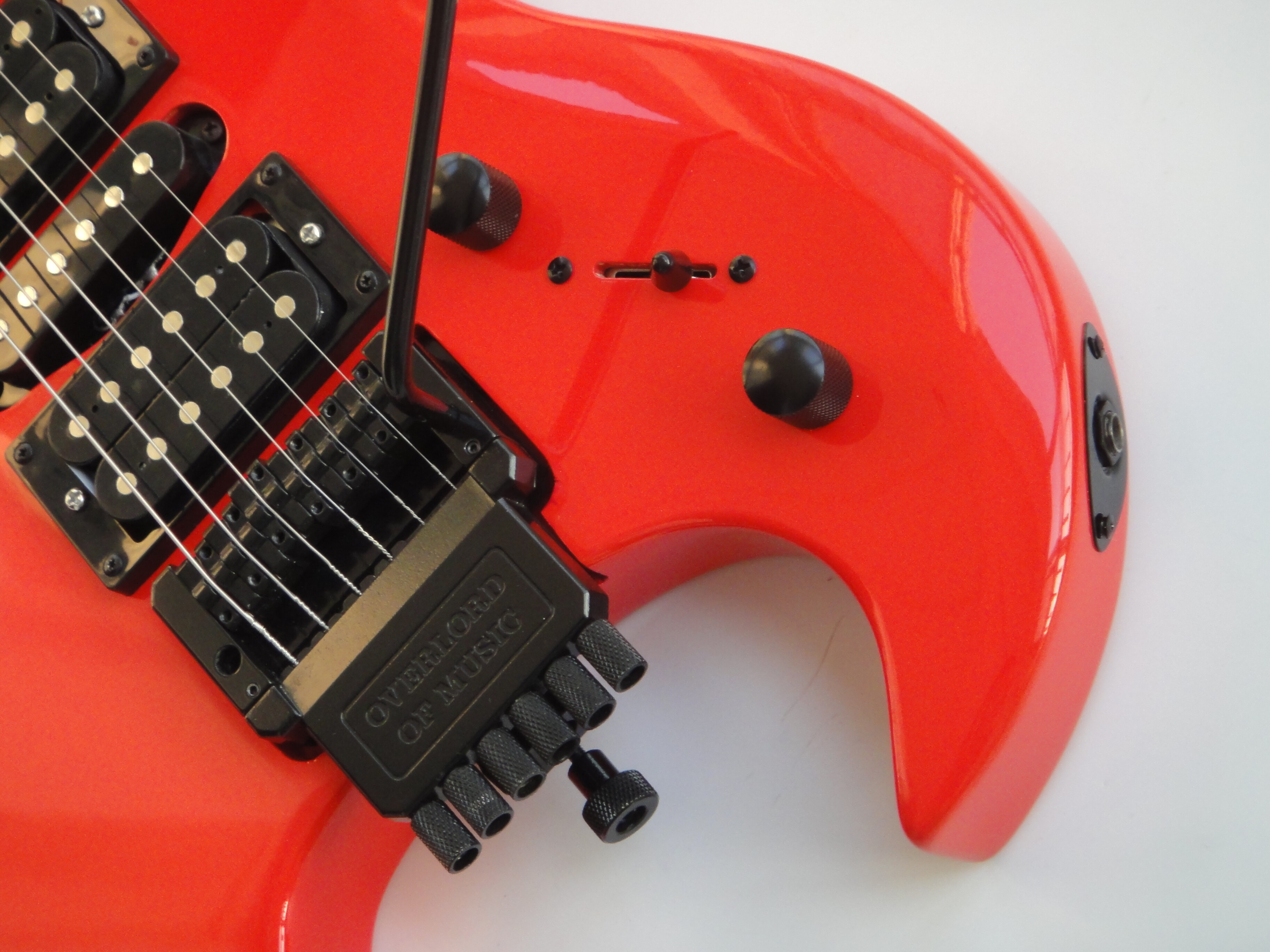 Afanti Customized Hsh Double Locking 6 String Blood Red Headless Electric Guitar