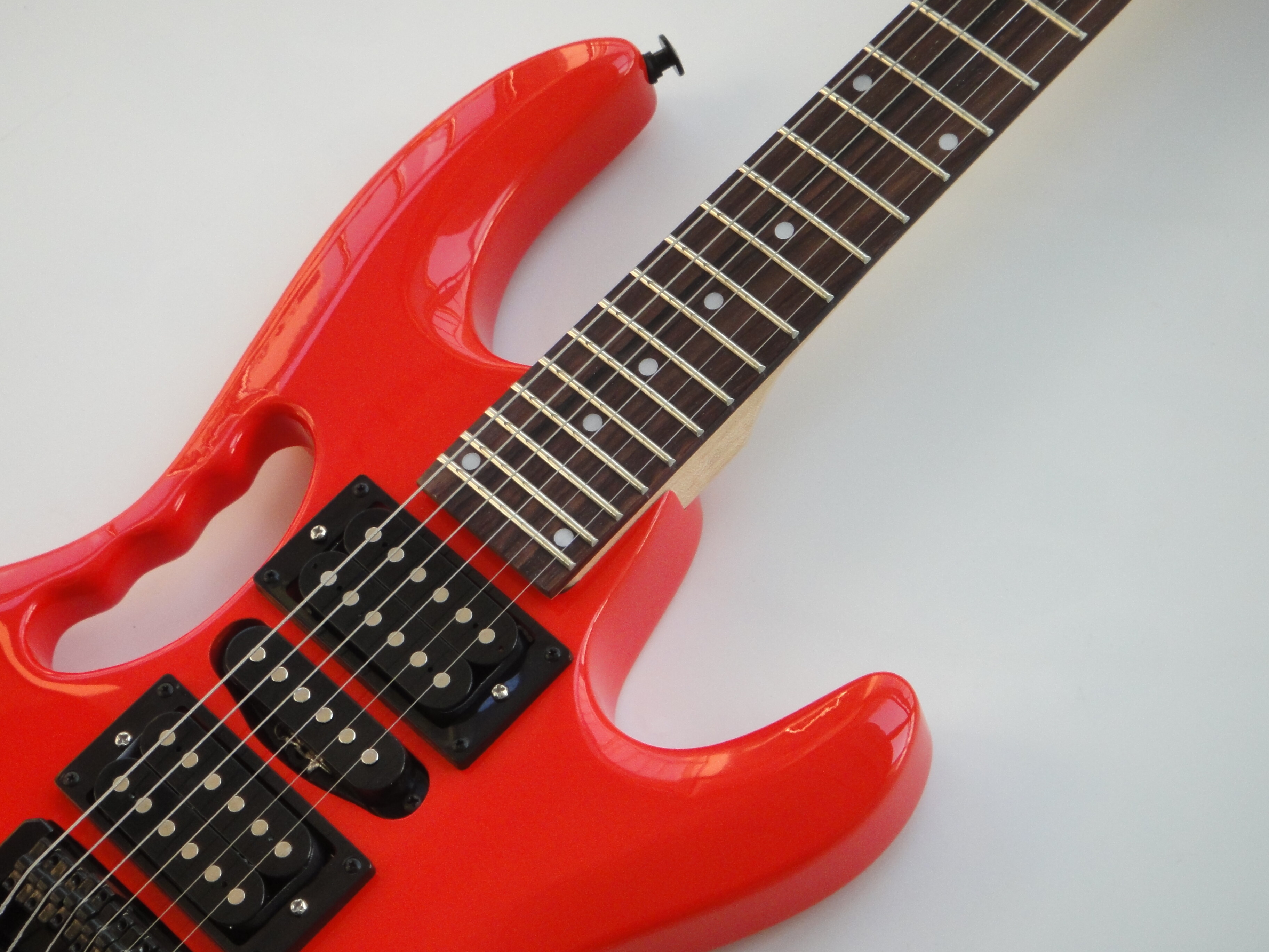 Afanti Customized Hsh Double Locking 6 String Blood Red Headless Electric Guitar