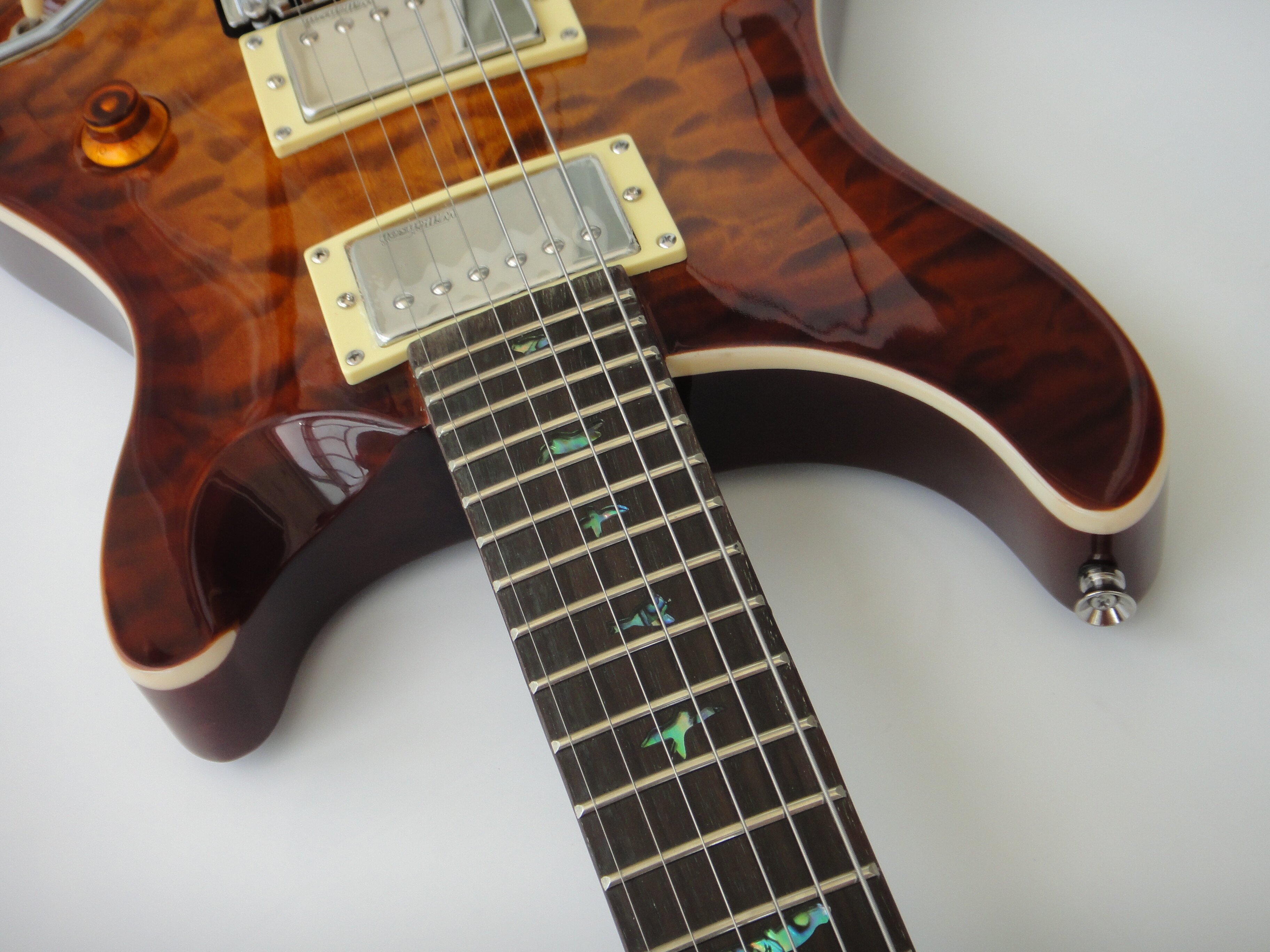 Afanti Basswood Body with Quilted Maple Veneer Wilkinson Tuner Electric Guitar