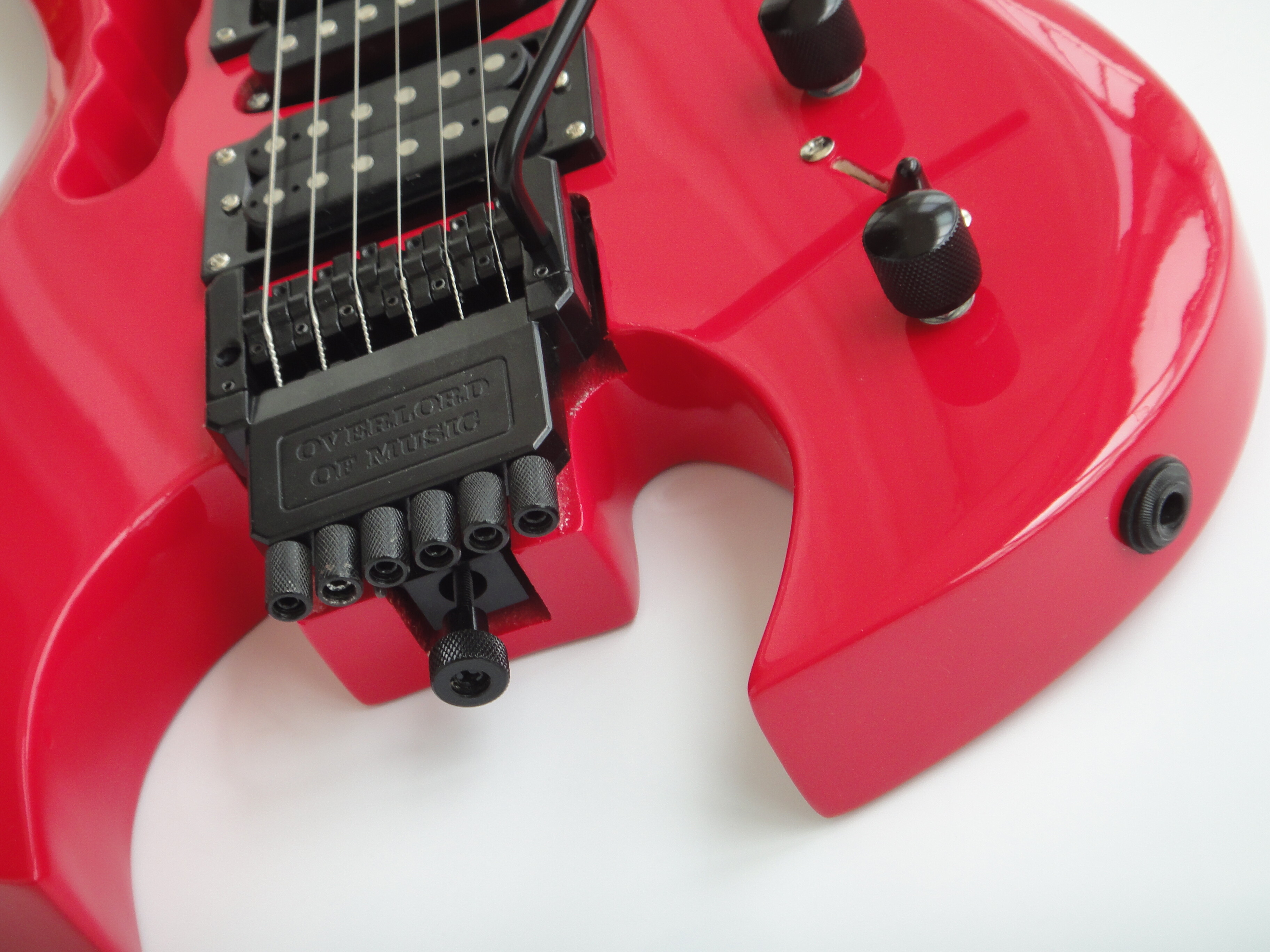 Afanti Customized Headless Hsh Double Locking 6 String Red Color Electric Guitar