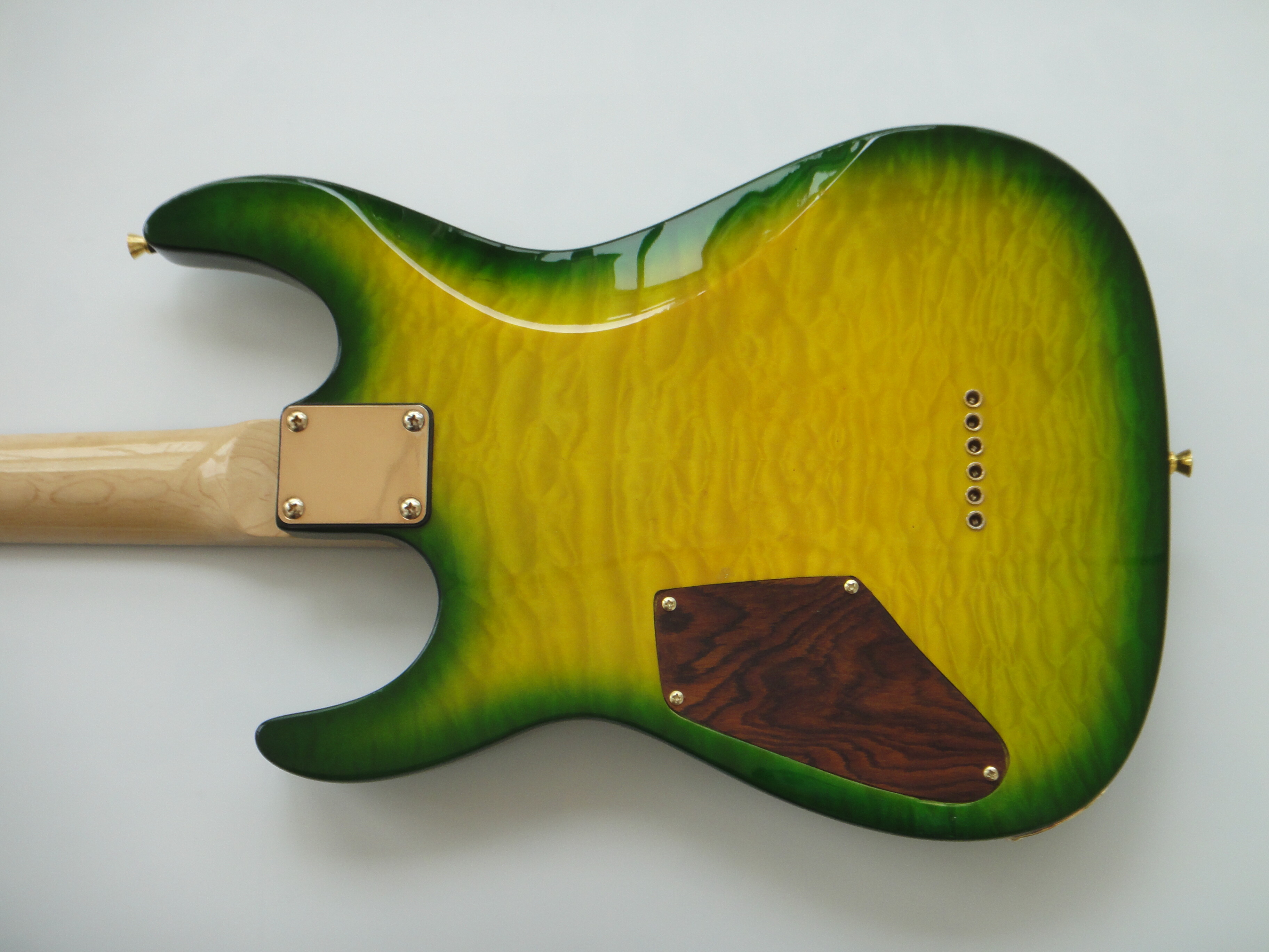 Afanti Mahogany with Flamed Maple veneer on top and back Electric Guitar