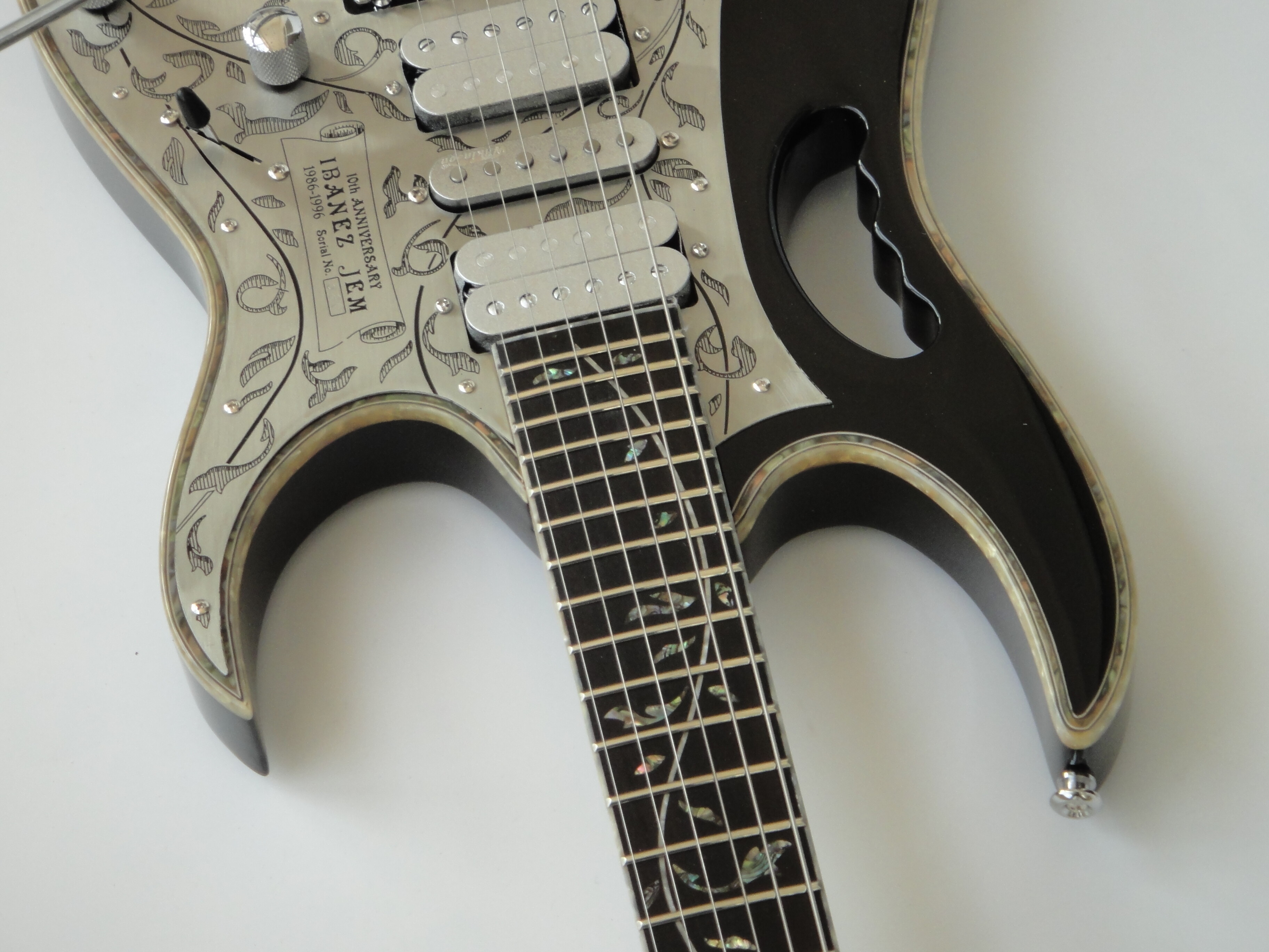 Afanti customized Basswood Body Electric Guitar