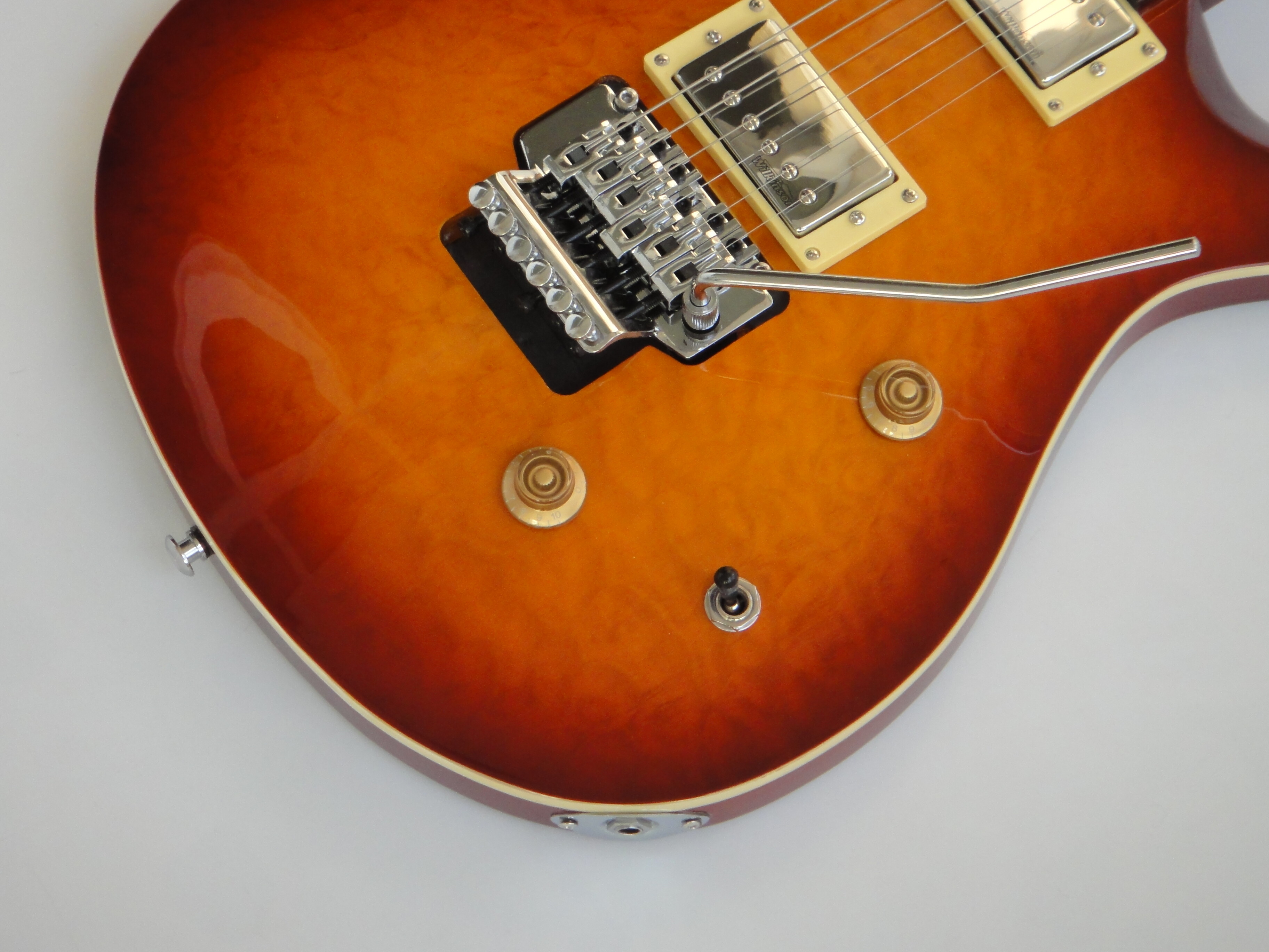 Afanti 22 Frets Basswood with Quilted Maple Veneer Body Electric Guitar
