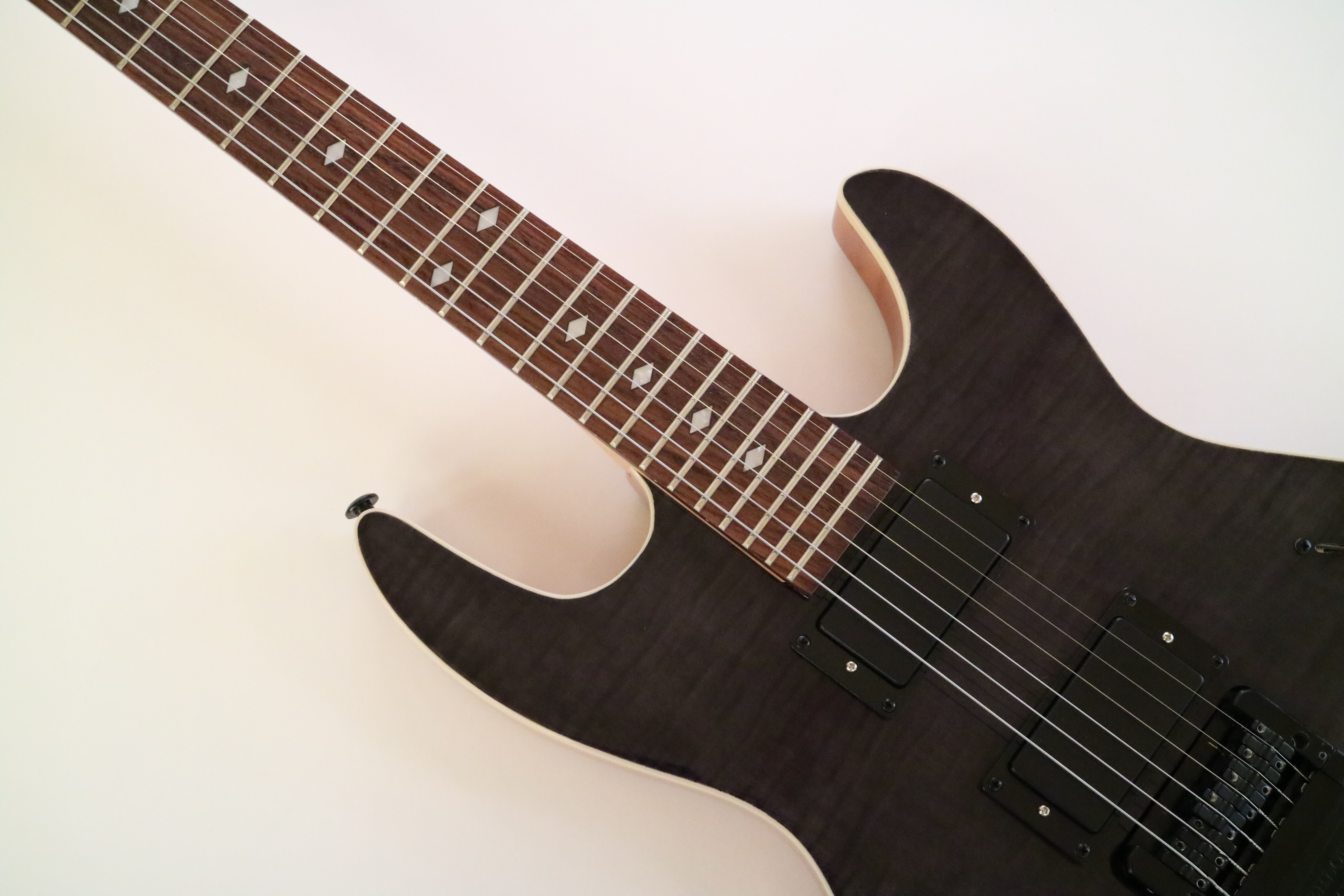 Afanti Customized Hh Double Locking 6 String Black Headless Guitar