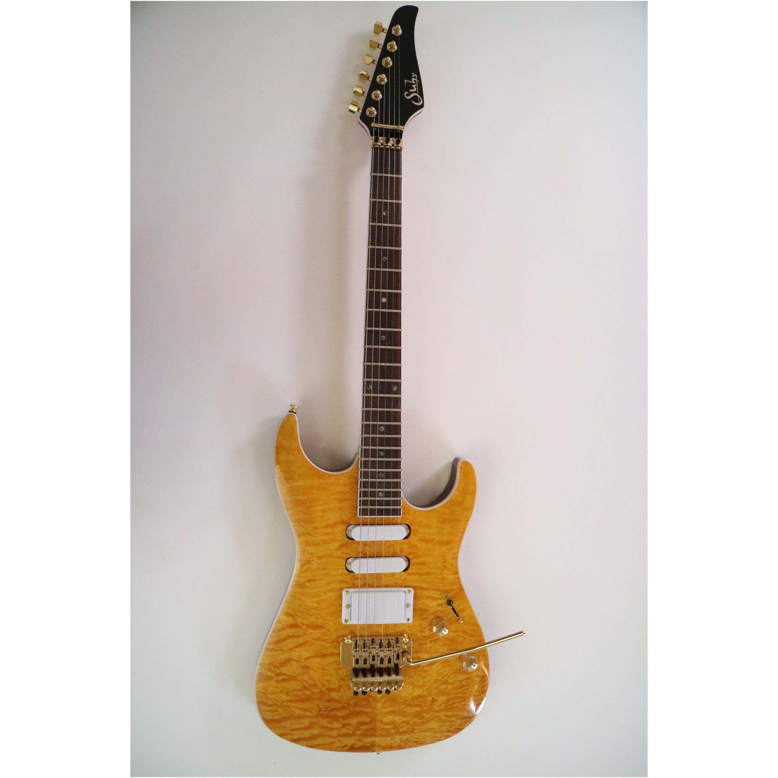 Afanti Customized Sh Mahogany Body with Quilted Maple Veneer Electric Guitar Afanti Customized Sh Mahogany Body with Quilted Maple Veneer Electric Guitar