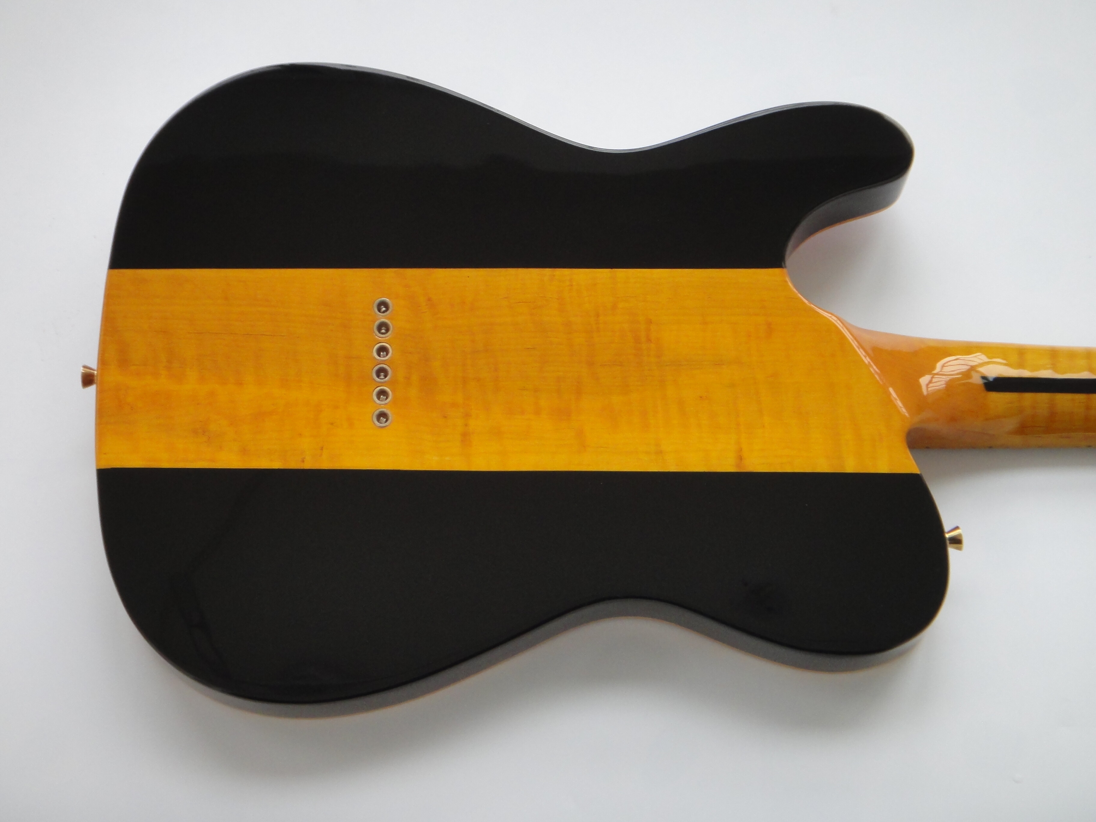 Afanti Customized Mahogany Body with Quilted Maple Veneer Acoustic Electric Guitar