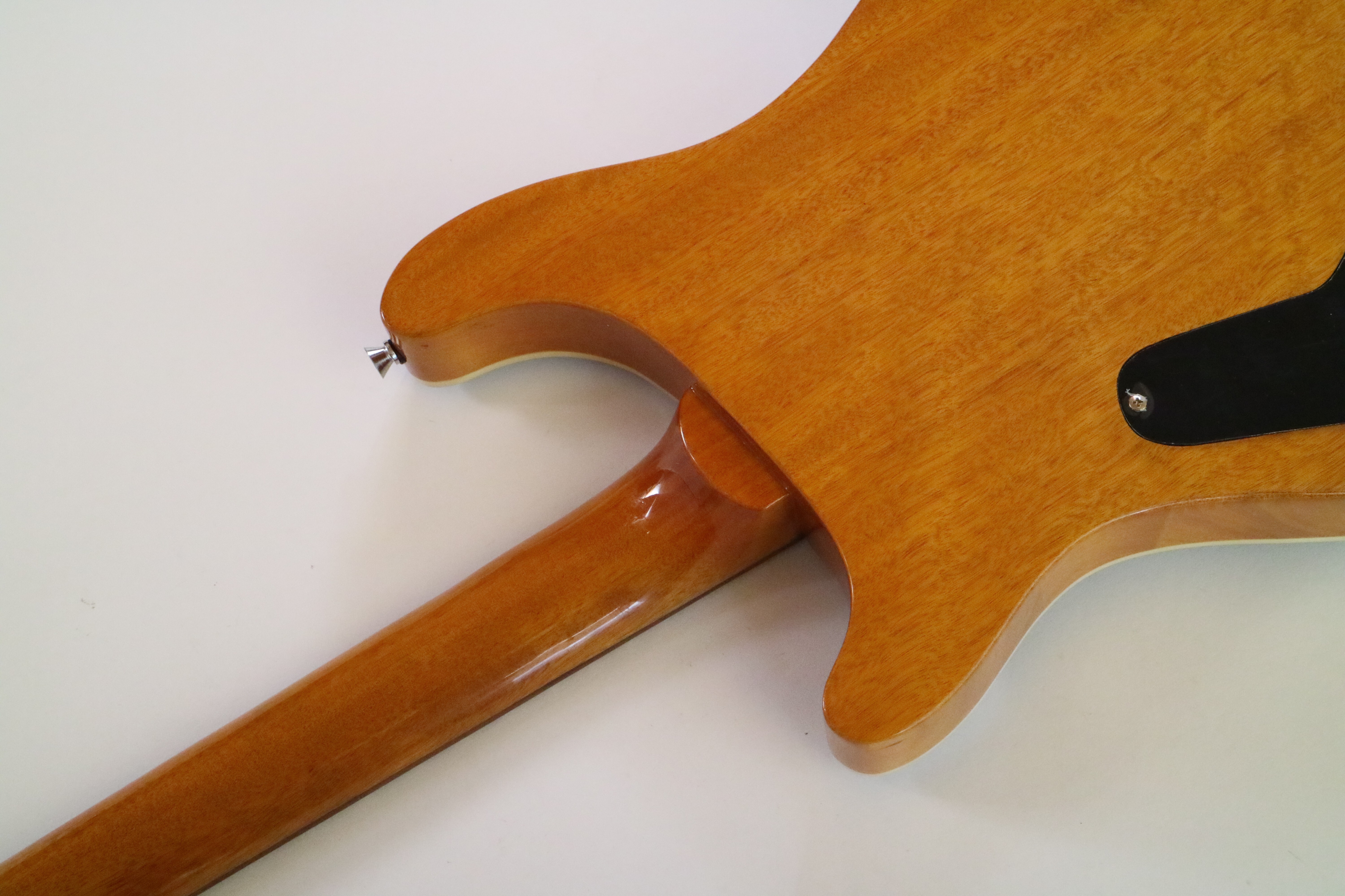 Afanti Customized Basswood with Quilted Maple Veneer Electric Guitar