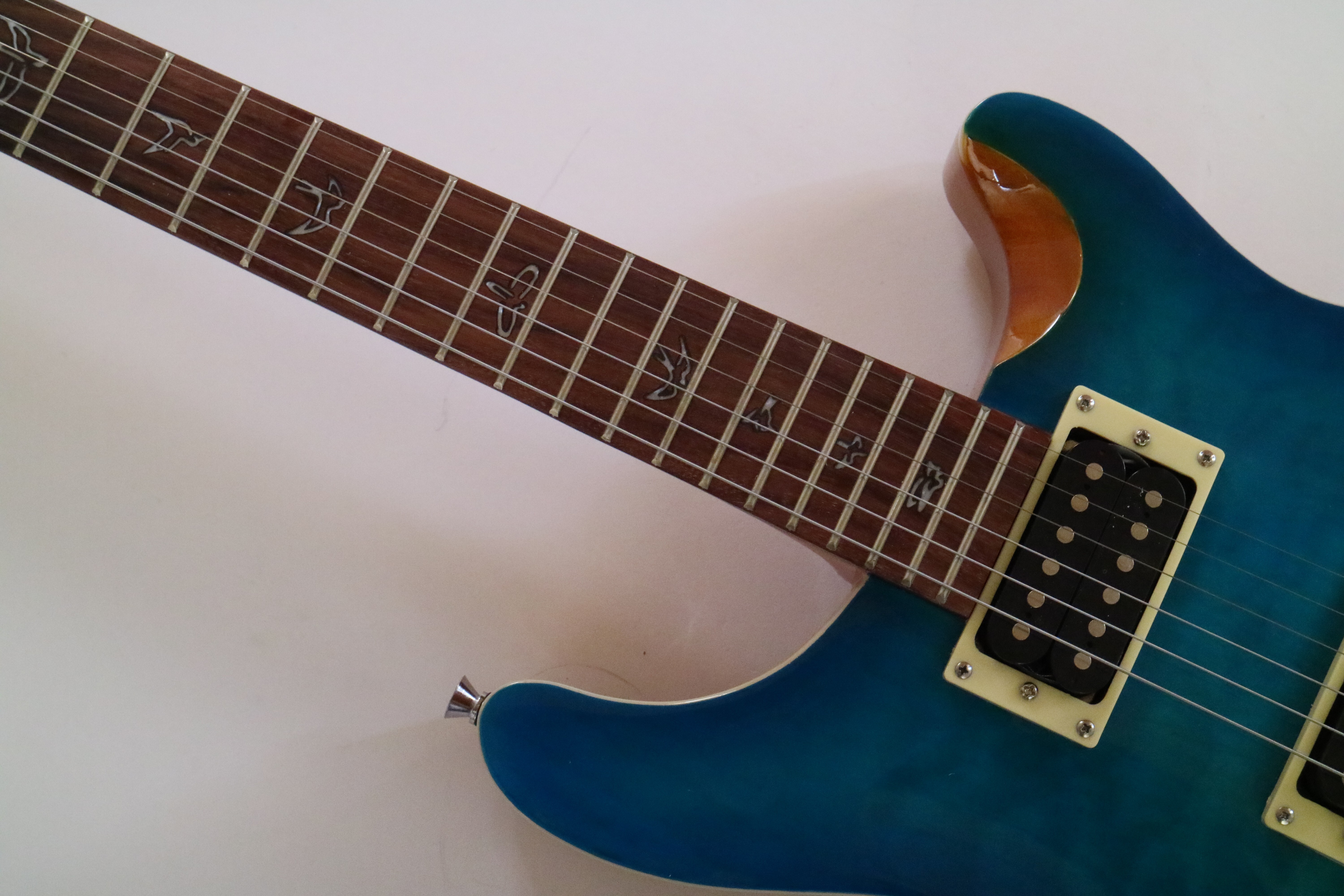 Afanti Customized Basswood with Quilted Maple Veneer Electric Guitar