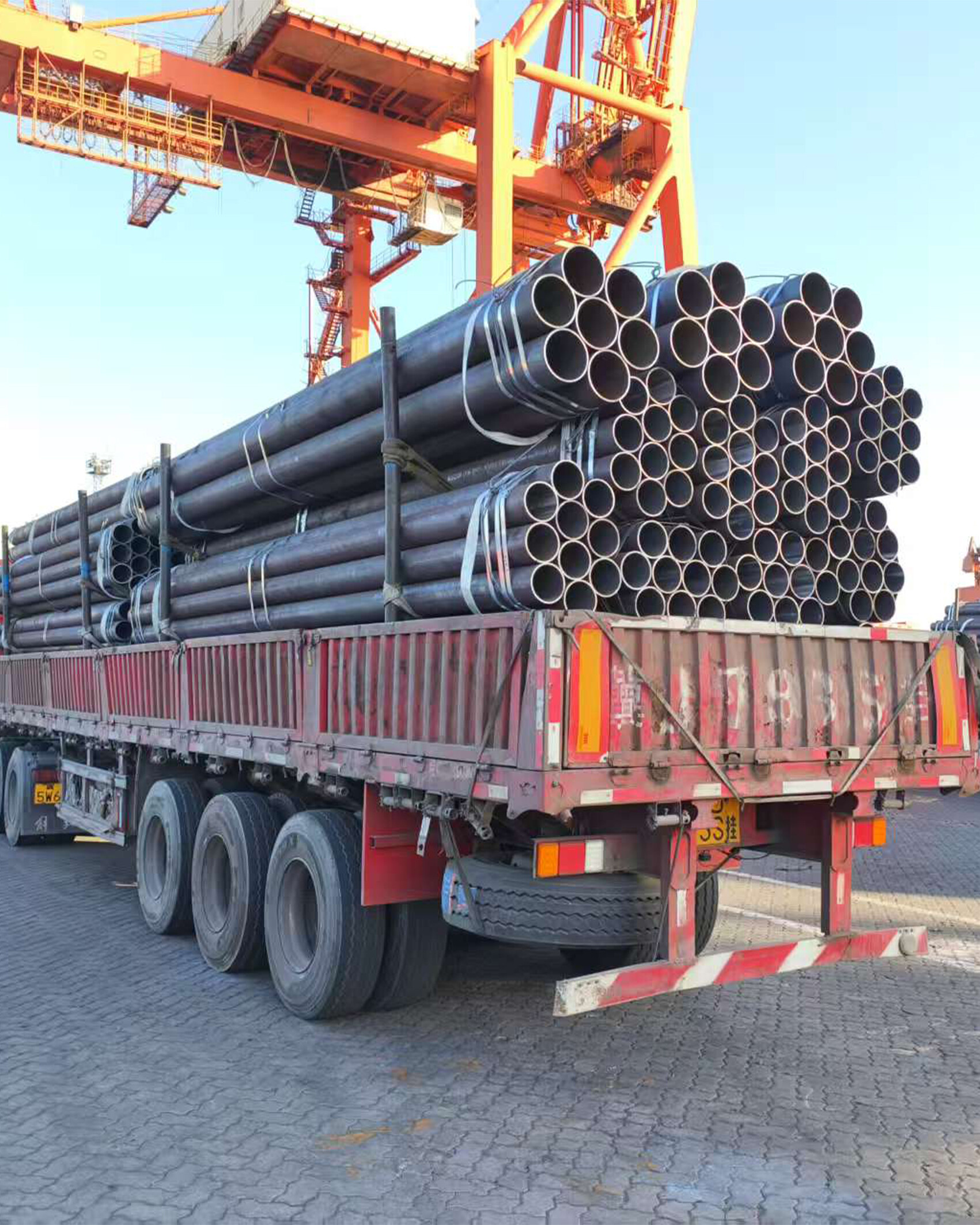 406 tons of seamless pipes have been shipped to India