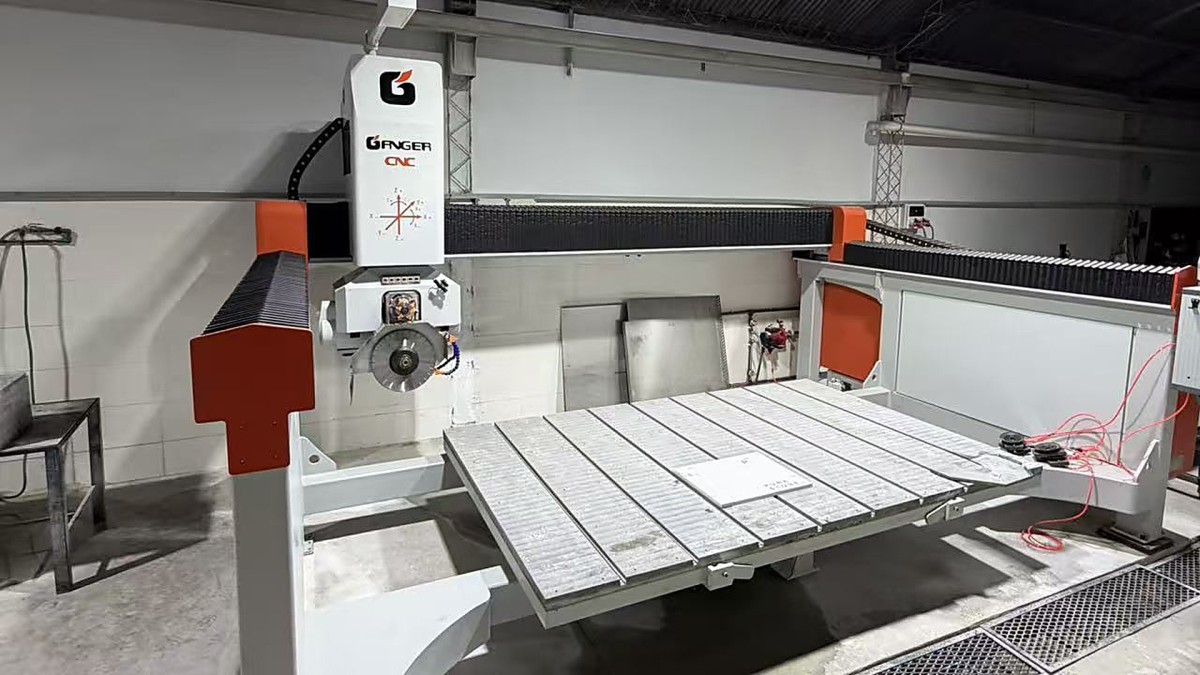 Assistance à distance pour un client en Argentine : installation et mise en service d’une machine CNC