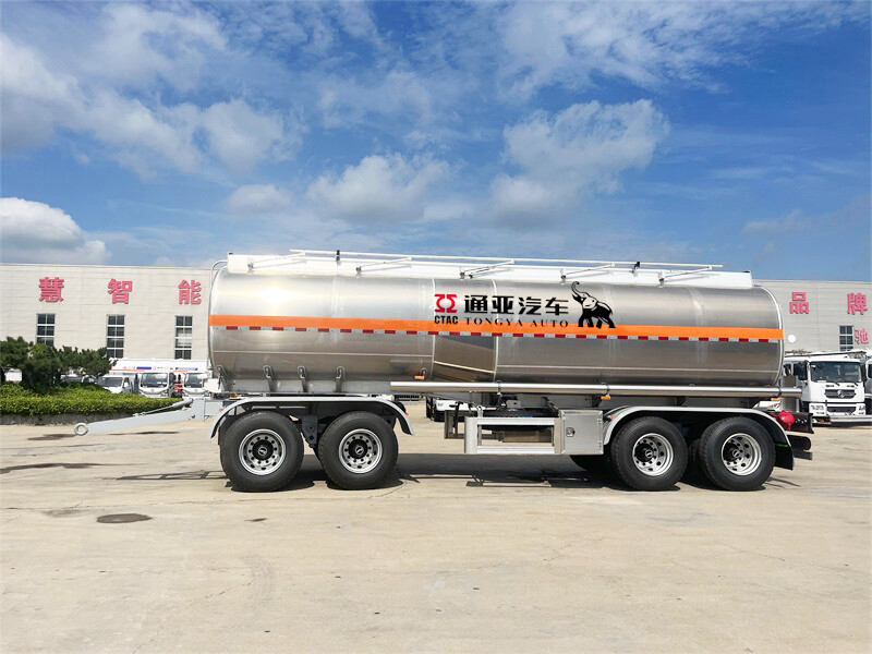 Fuel tanker trailer