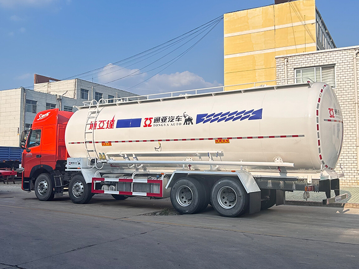 BULK CEMENT TANK TRUCK