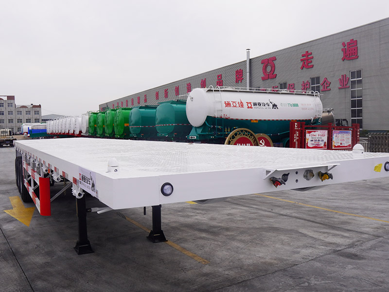 flatbed semi trailer3.jpg 3 Axle Flatbed Semi Trailer