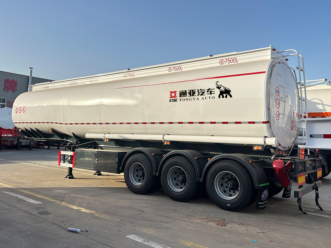 aluminum oil tanker1 Aluminum Fuel Tanker Semi Trailer