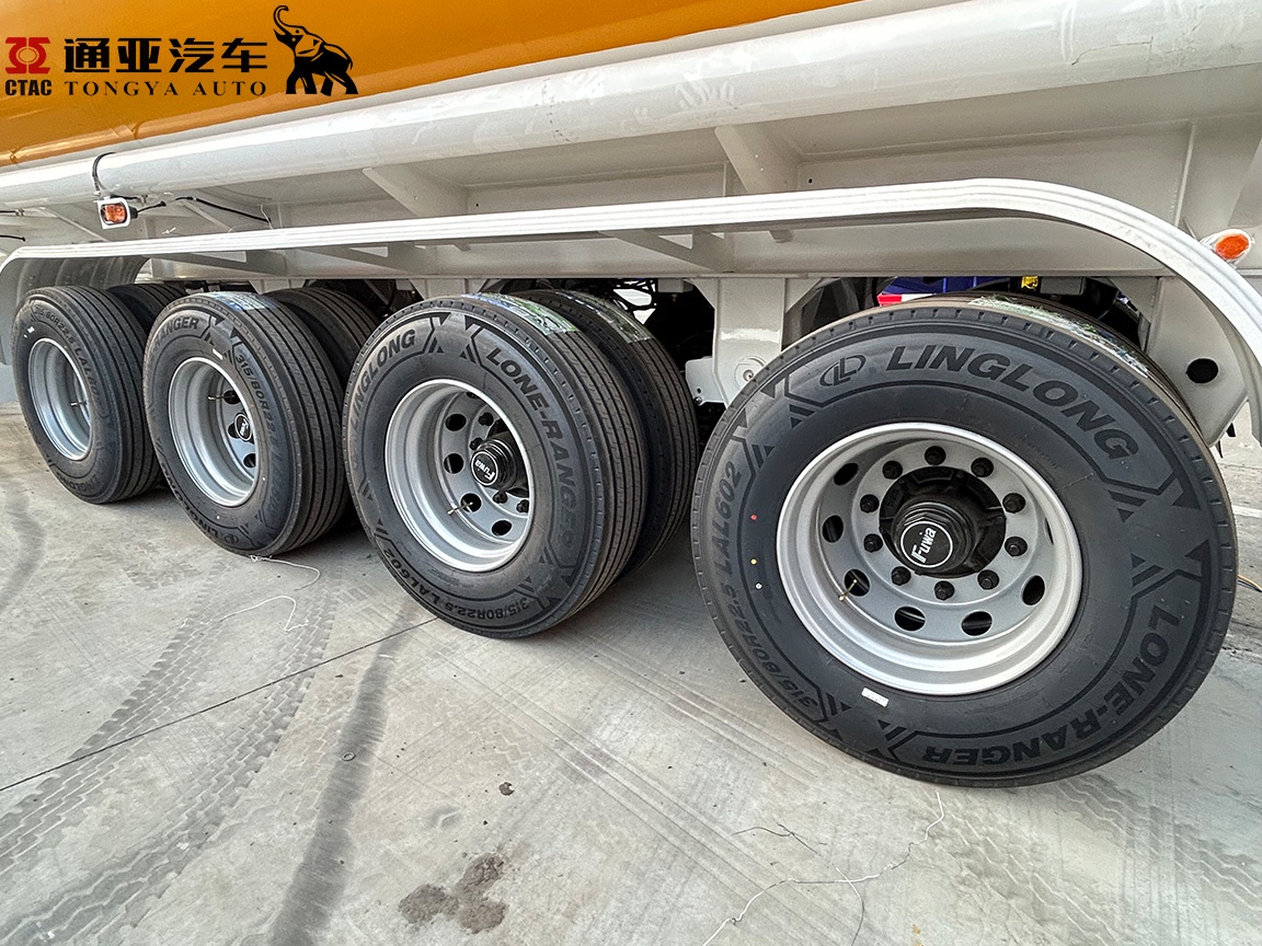 4 Axle 54000 Liter Fuel Tanker Semi Trailer