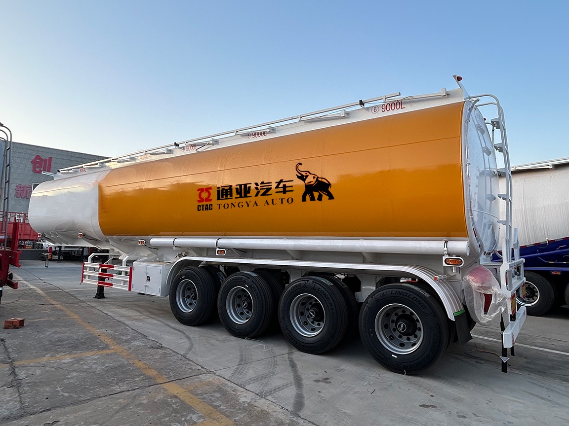 4 Axle 54000 Liter Fuel Tanker Semi Trailer