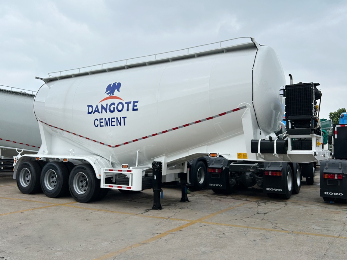 bulk cement tanker semi trailer4 3 Axle Bulk Cement Tanker Semi Trailer for Sale