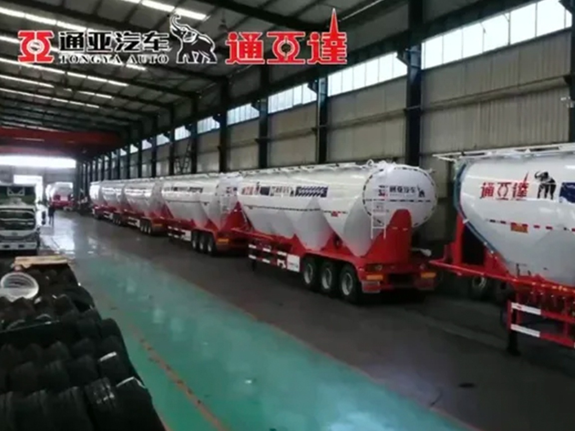 Powder tanker semi-trailers have been the top-selling trucks in China for more than 10 consecutive years.