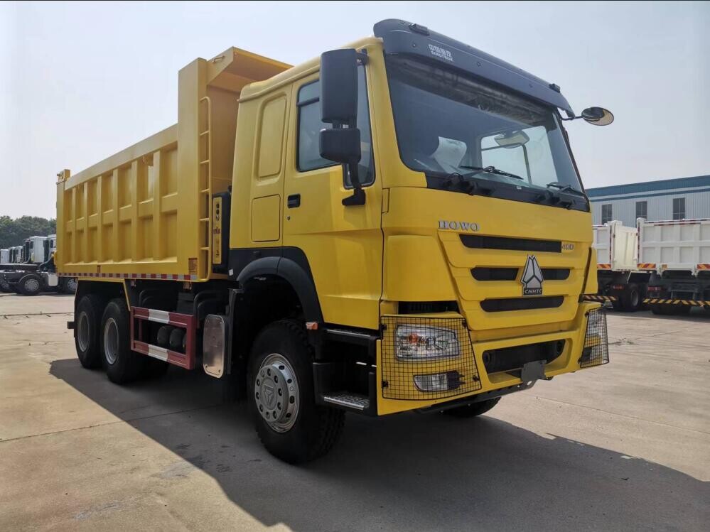 HOWO DUMP TRUCK