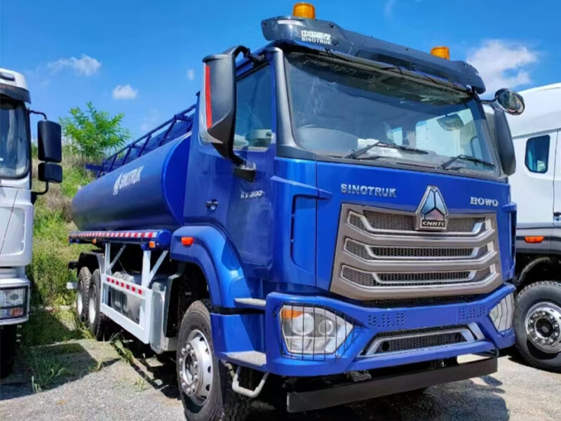 HOWO NX FUEL TANK TRUCK
