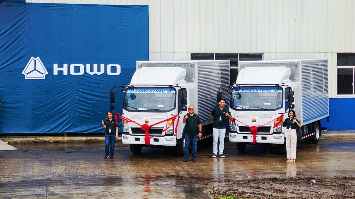 The first complete vehicle of SINOTRUK's Philippine assembly plant successfully rolled off the production line.