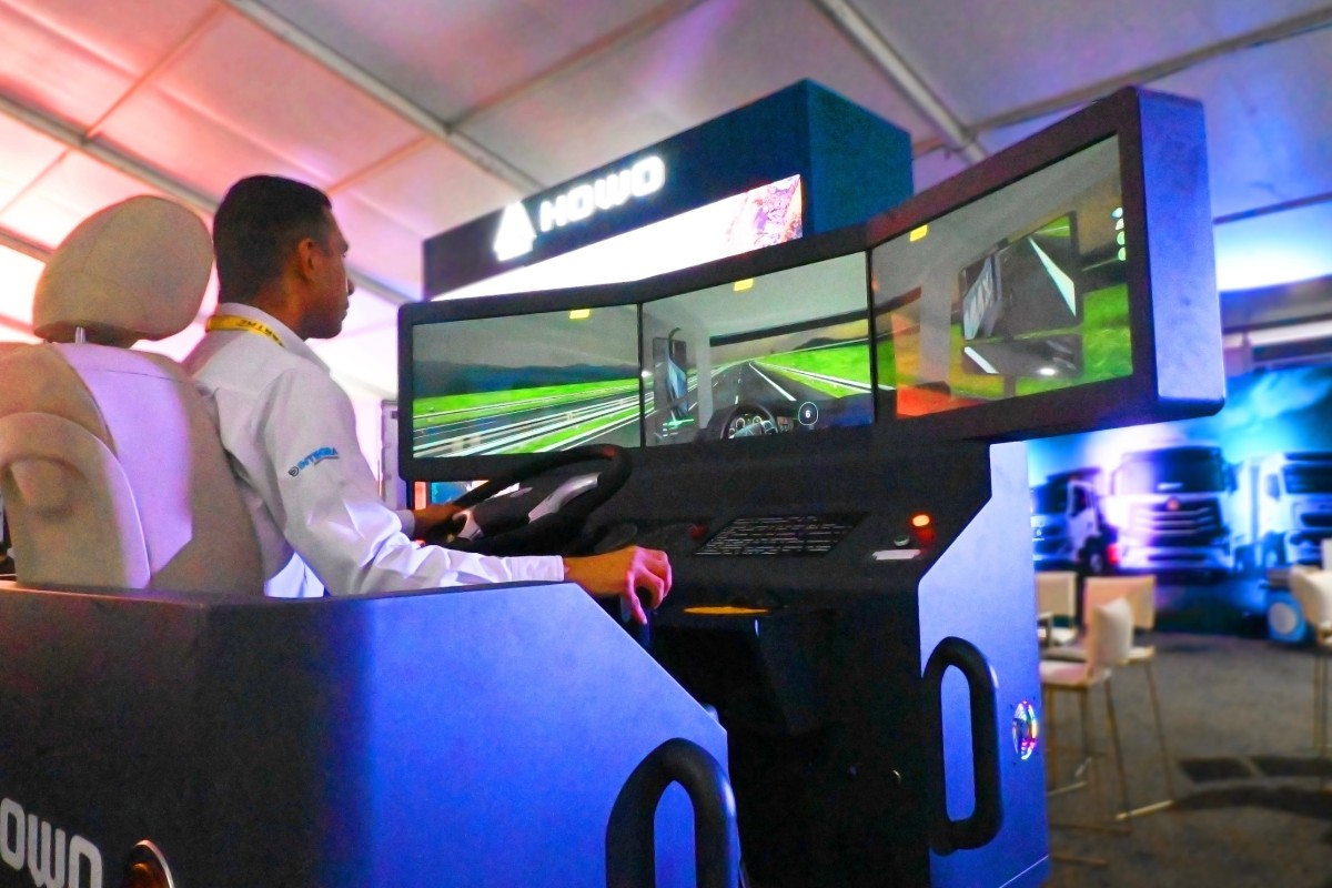 SINOTRUK Shines at ANPACT National Commercial Vehicle Show