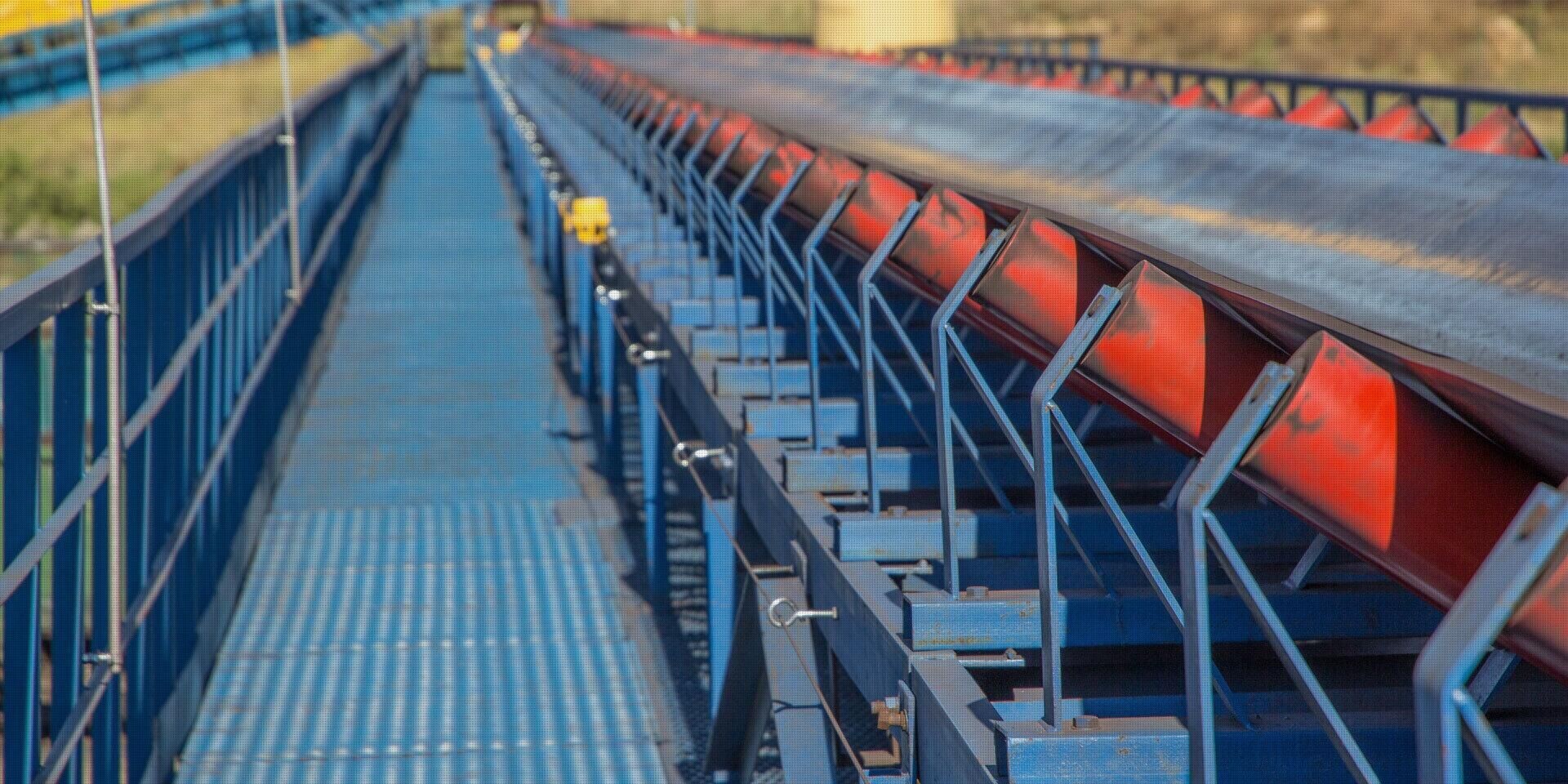 Use of mobile belt conveyor