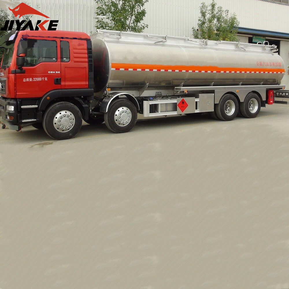 fuel truck (4).jpg fuel truck (4).jpg