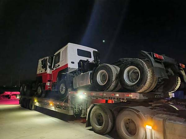 Shacman Tractor Truck (3)
