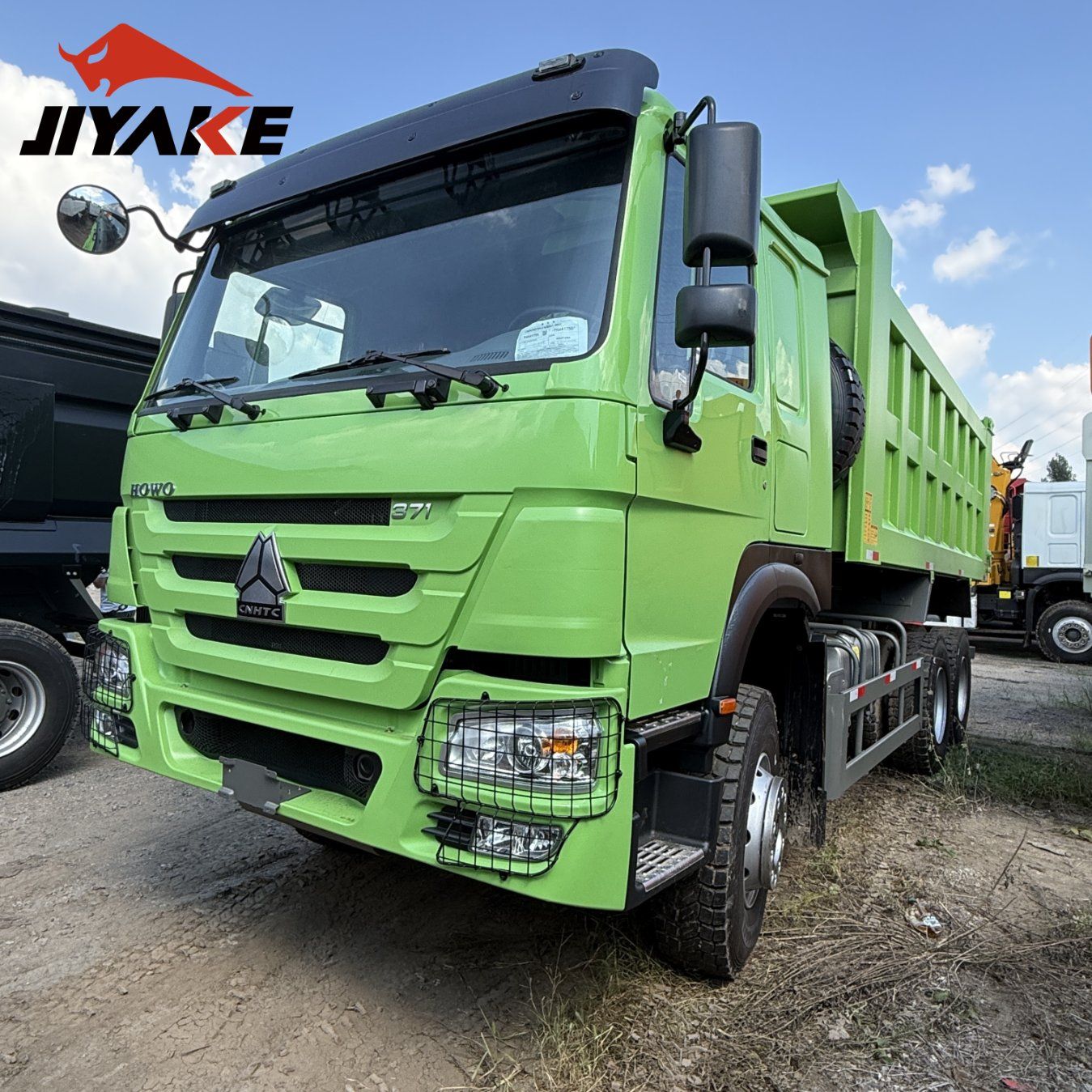 6X4 371HP Dump Truck