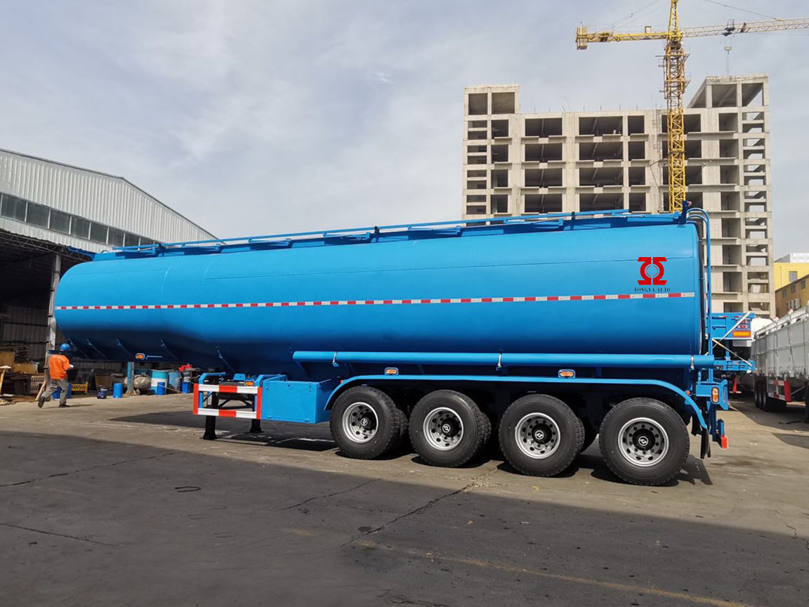 Vente à bas prix de stock de semi-remorque citerne pétrolière de 55 m3