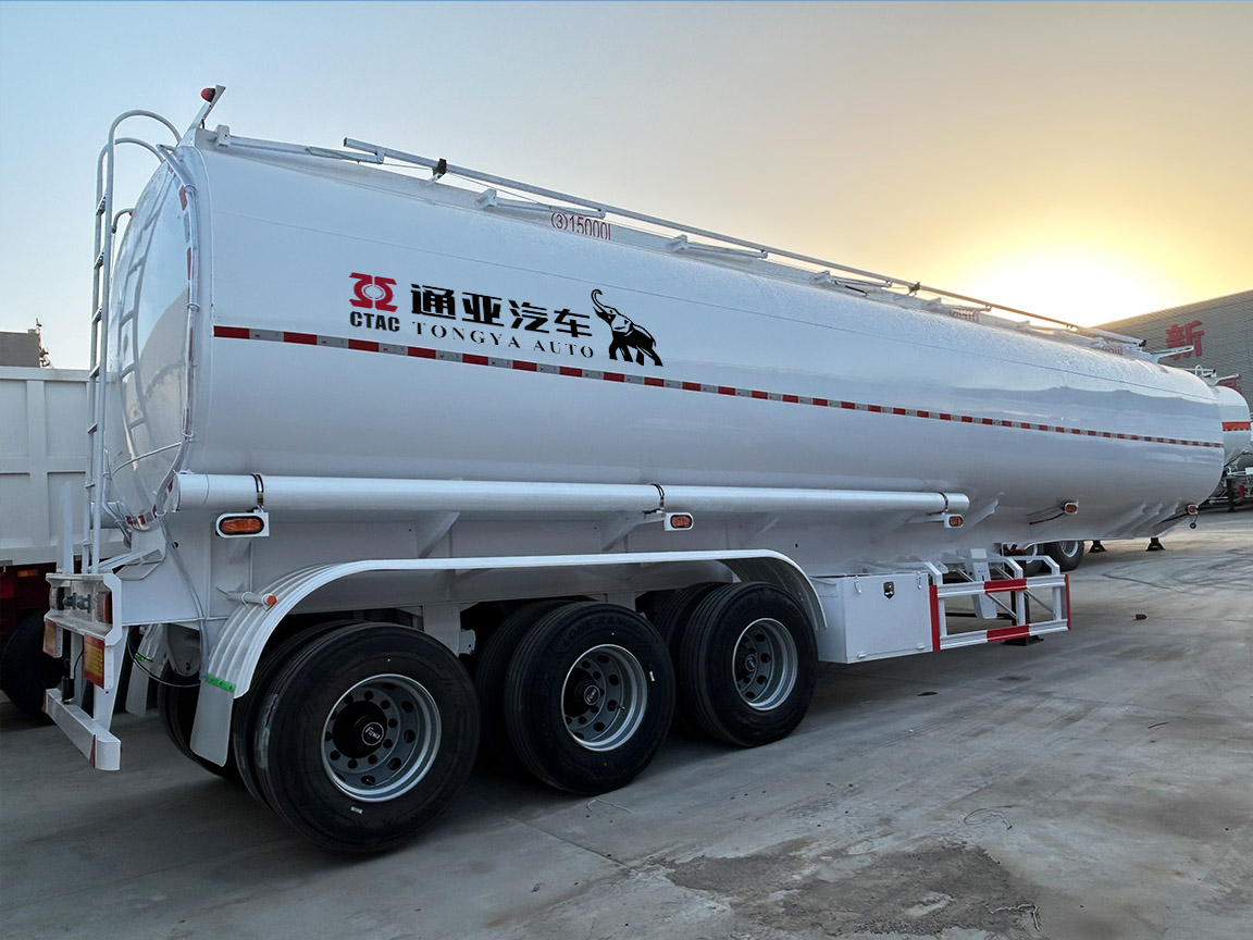 Semi-remorque citerne à carburant 3 essieux 36T