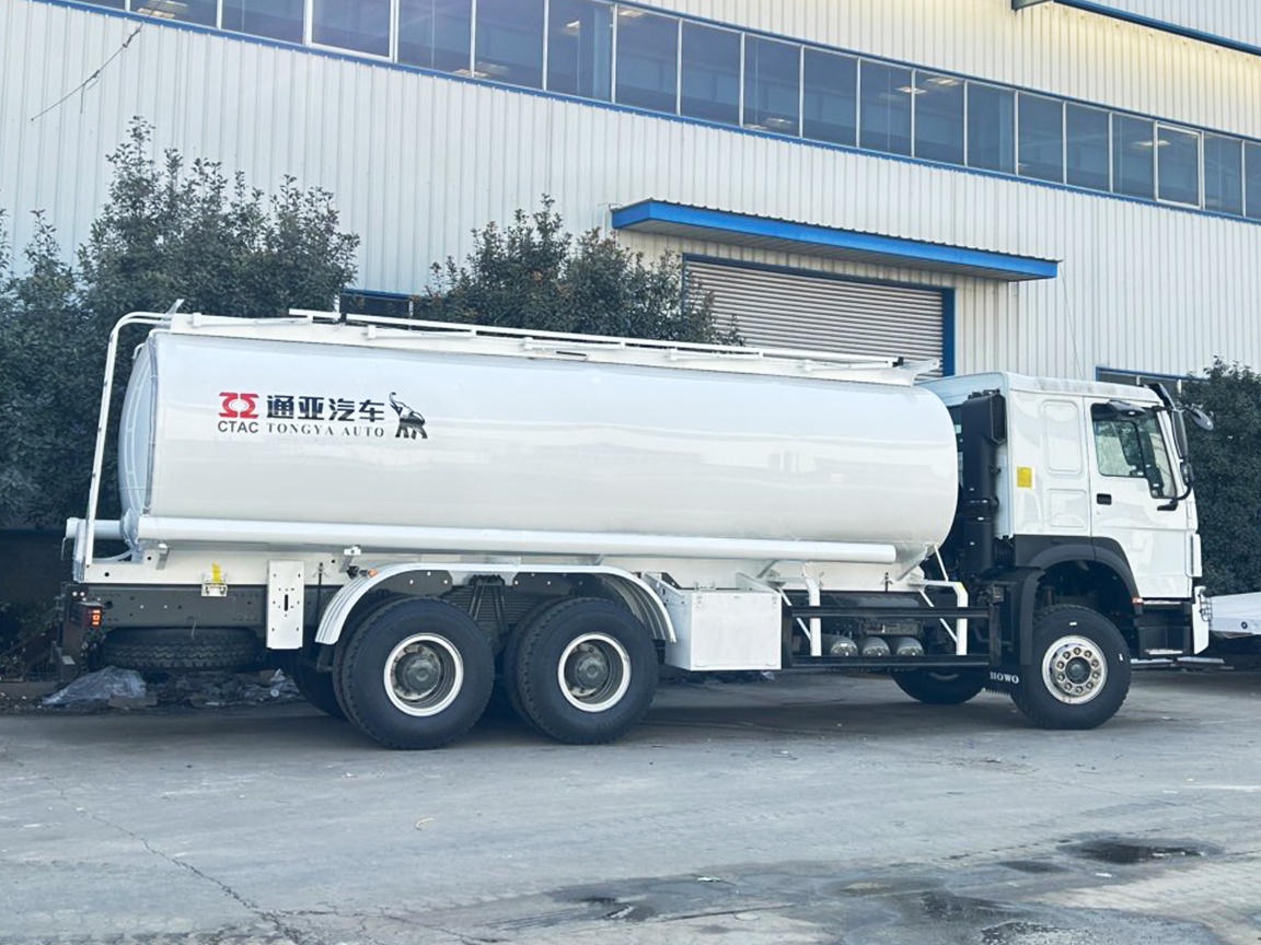 Camion-citerne de 20 000 litres