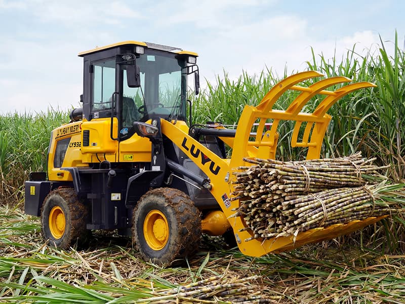 How Can a Wheel Loader Solve Collection and Transfer Challenges in Brazilian Sugarcane Fields? | 3 Key Working Stages
