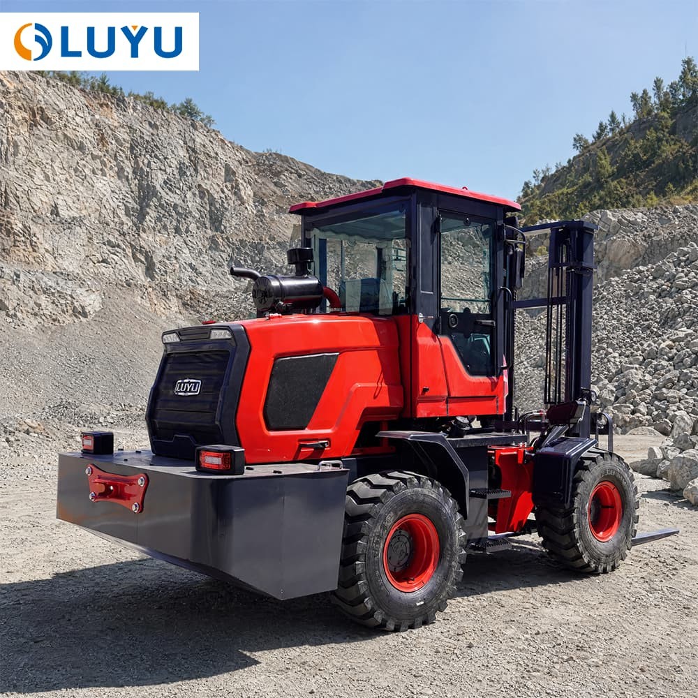 LUYU rough-terrain forklift (2)