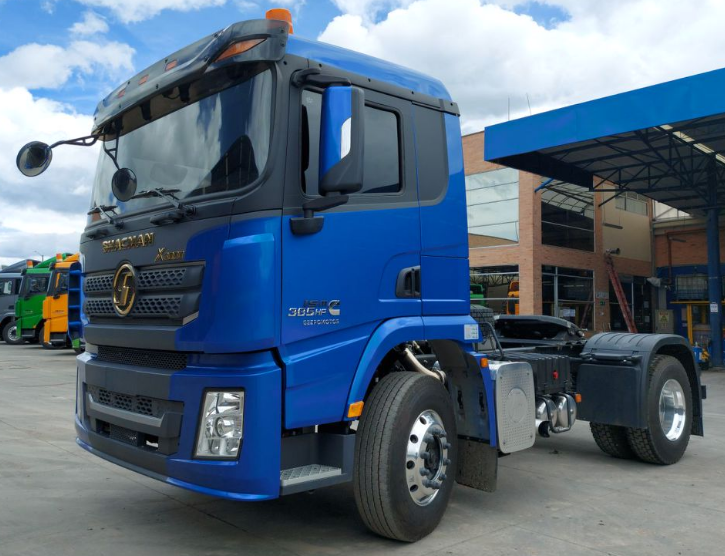 X3000 4x2 Tractor Truck