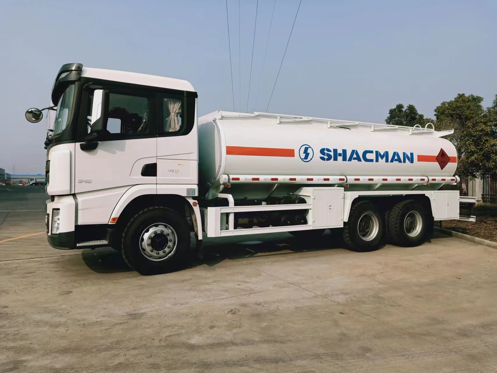 X3000 6X4 Oil Tanker Truck