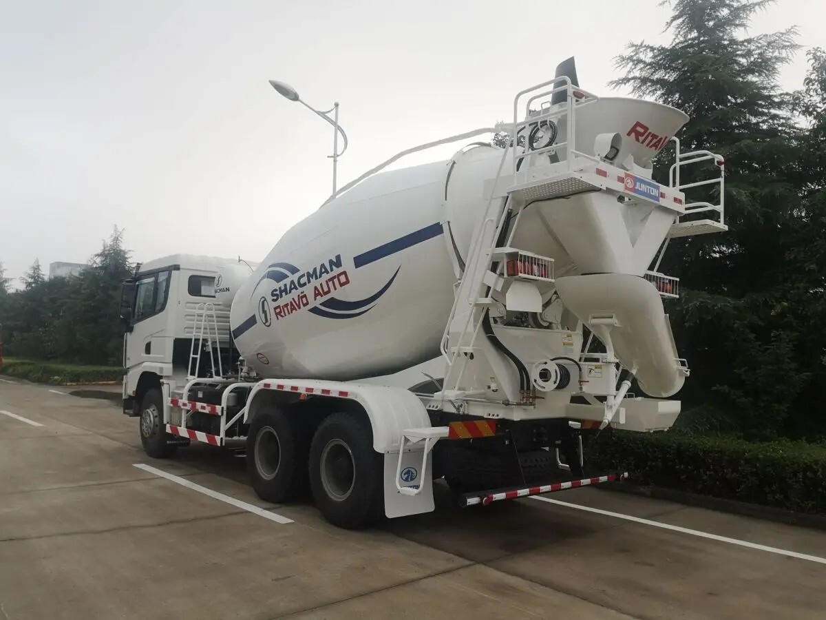 X3000 6x4 Cement Mixer Truck