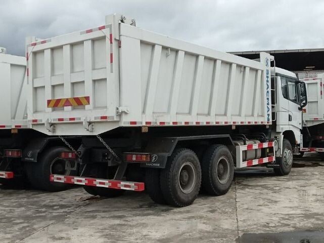 X5000 6x4 Dump Truck