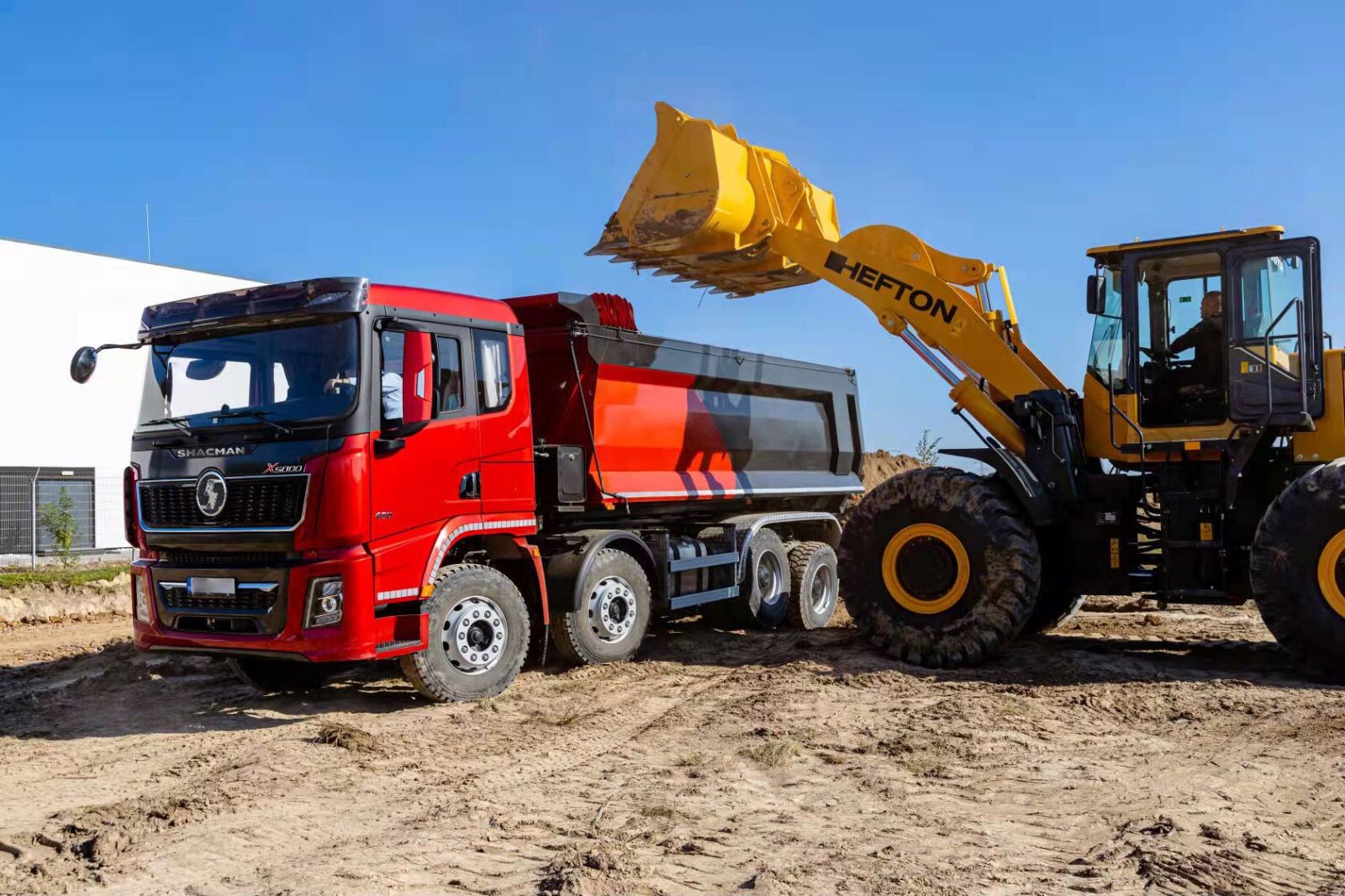 Camion à benne X5000 8x4